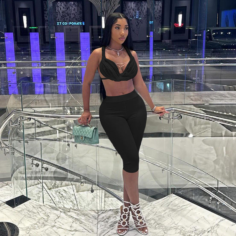 Fashionable and sexy Halter Neck Bra Top knee-length shorts sexy two piece set 5