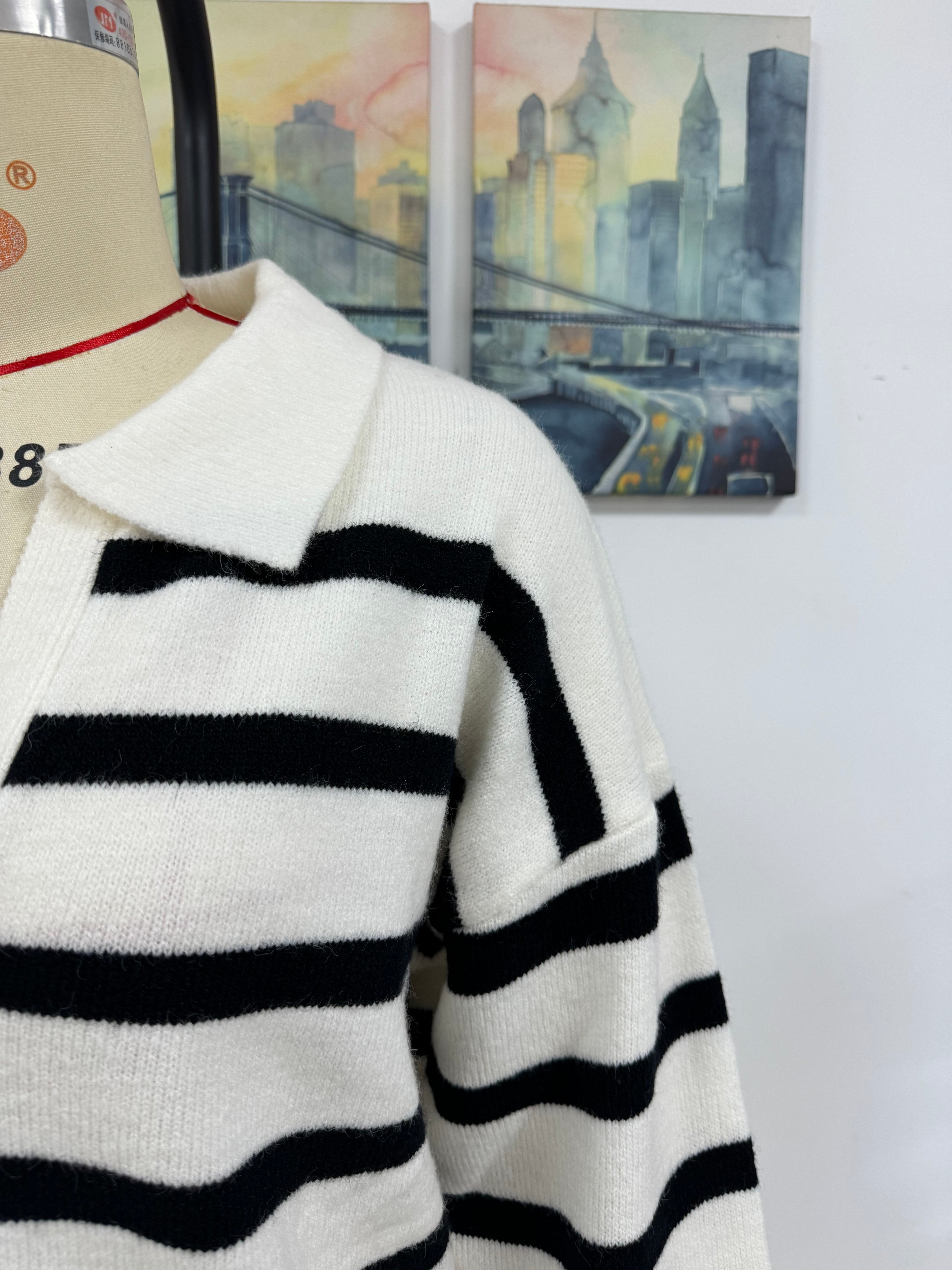 Autumn And Winter Women's Fashion Stripe Turndown Collar Loose Knitting Sweater 23