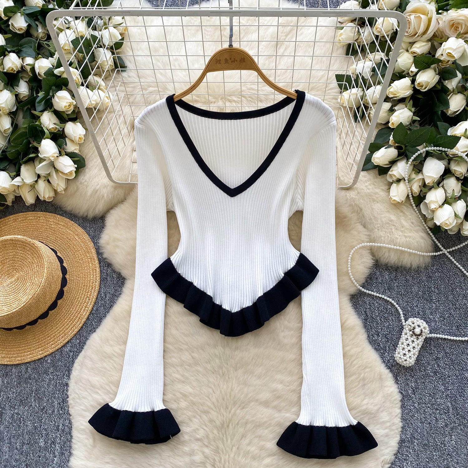 Women contrasting striped knitting autumn ruffled bell bottom sleeve top 11