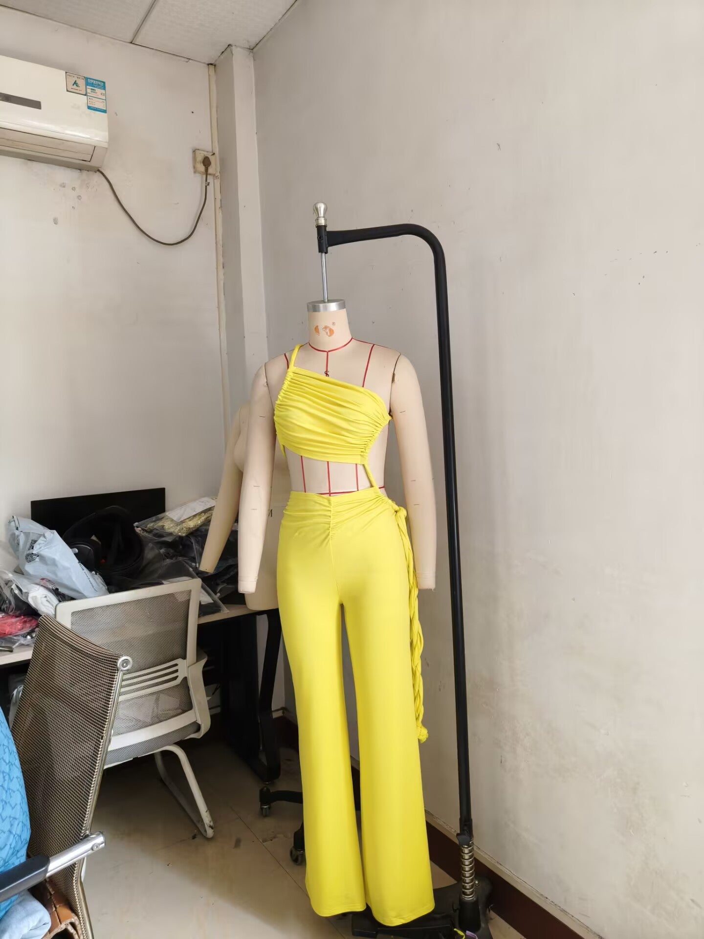 Women Halter Neck Strapless gathered tie rope wide leg jumpsuit 13