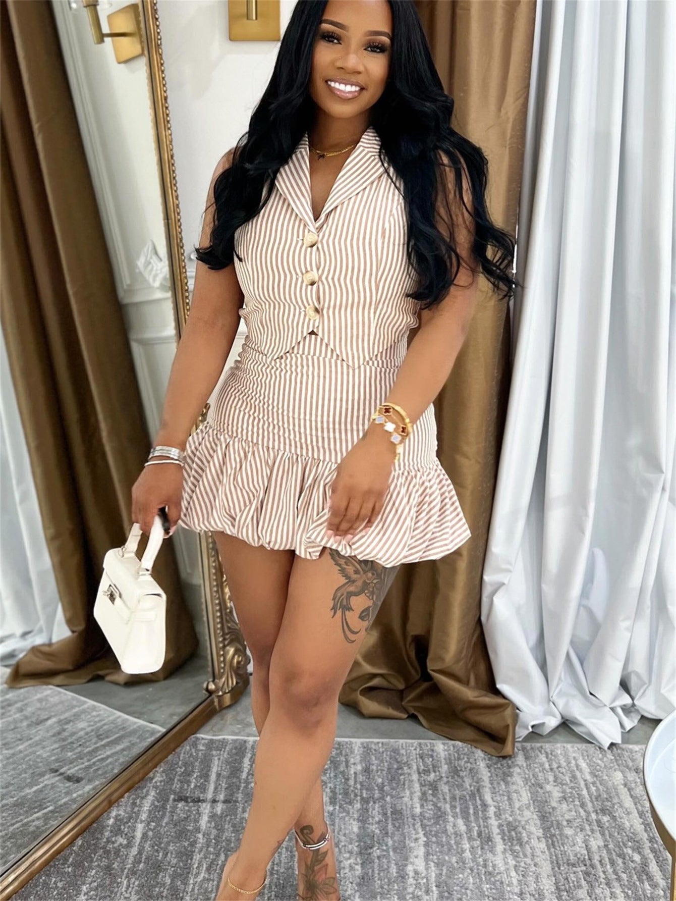 Summer women's v-neck contrast striped single-breasted sleeveless vest 6