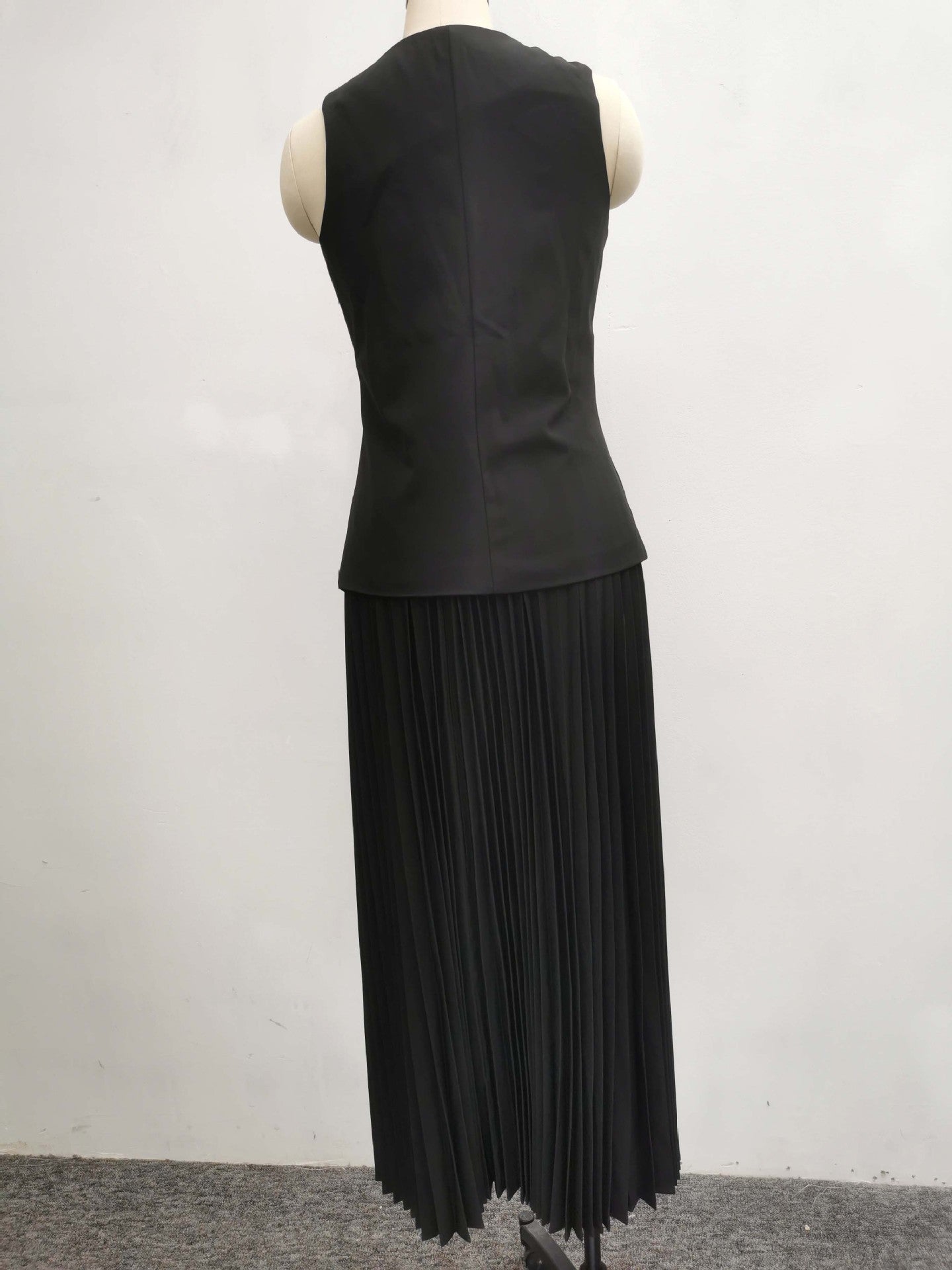 Summer Solid Color Chic Women's Vest Pleated Skirt Elegant Two-Piece Suit 20