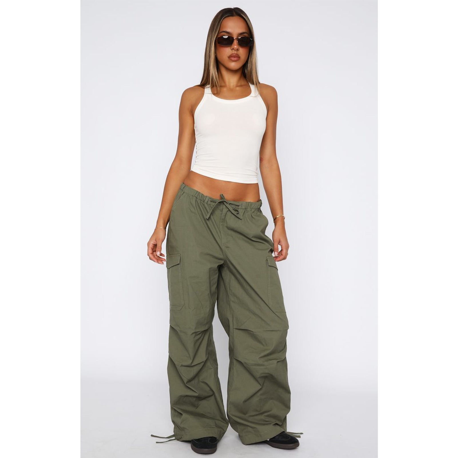 Women's Comfortable Loose Lace-Up Multi-Pocket Straight Cargo Casual Pants 4