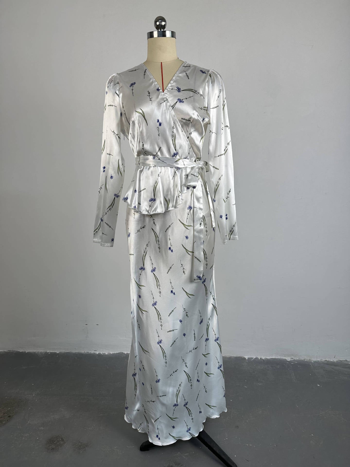 Women 's Spring V-Neck Printed High Waist Long Bodycon Dress 11