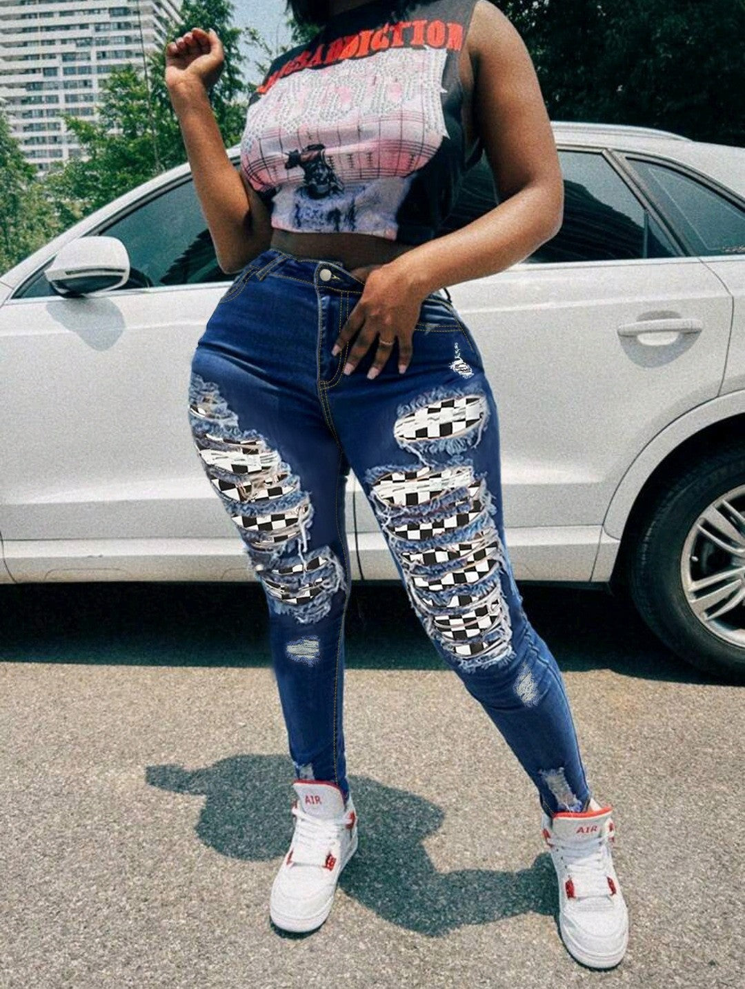 Women's Sexy Patch Detail Button Tight-Fitting Casual Stretch Ripped Denim Pants 4