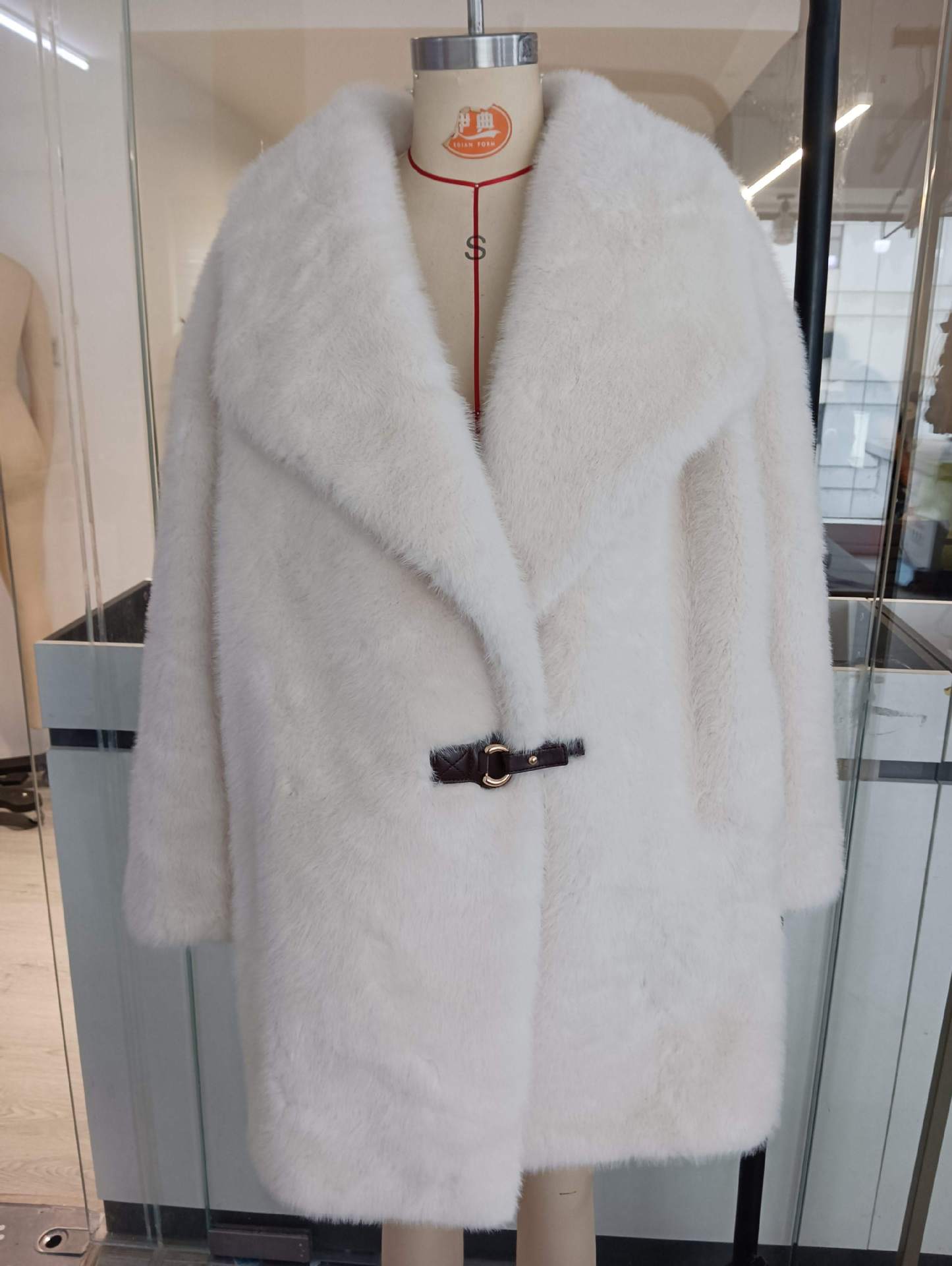 Warm Winter Loose Long Faux Fur Coat Women's Outerwear 7