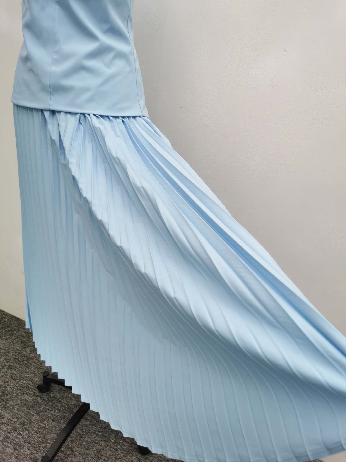 Summer Solid Color Chic Women's Vest Pleated Skirt Elegant Two-Piece Suit 24