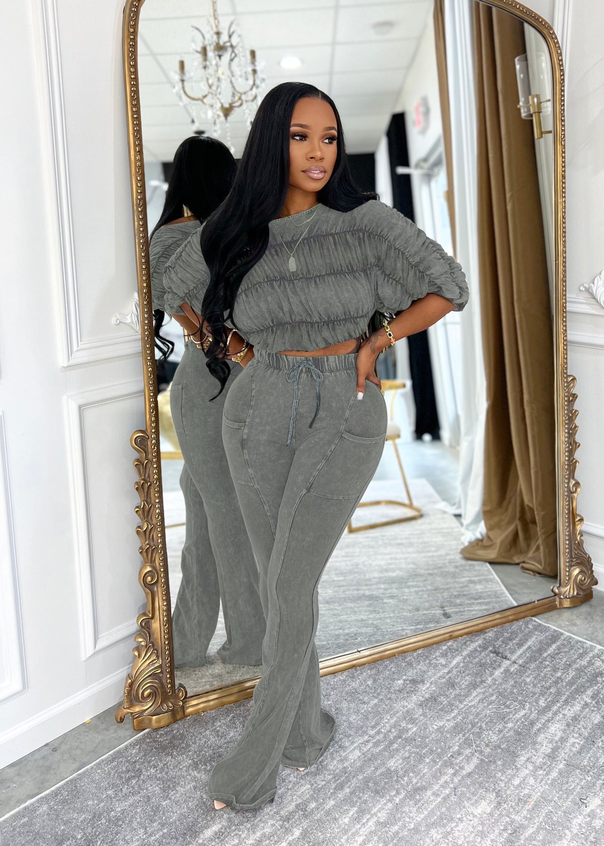 Women's Sexy Crop Top Slim-Fitting Flared Pants Two-Piece Set 3