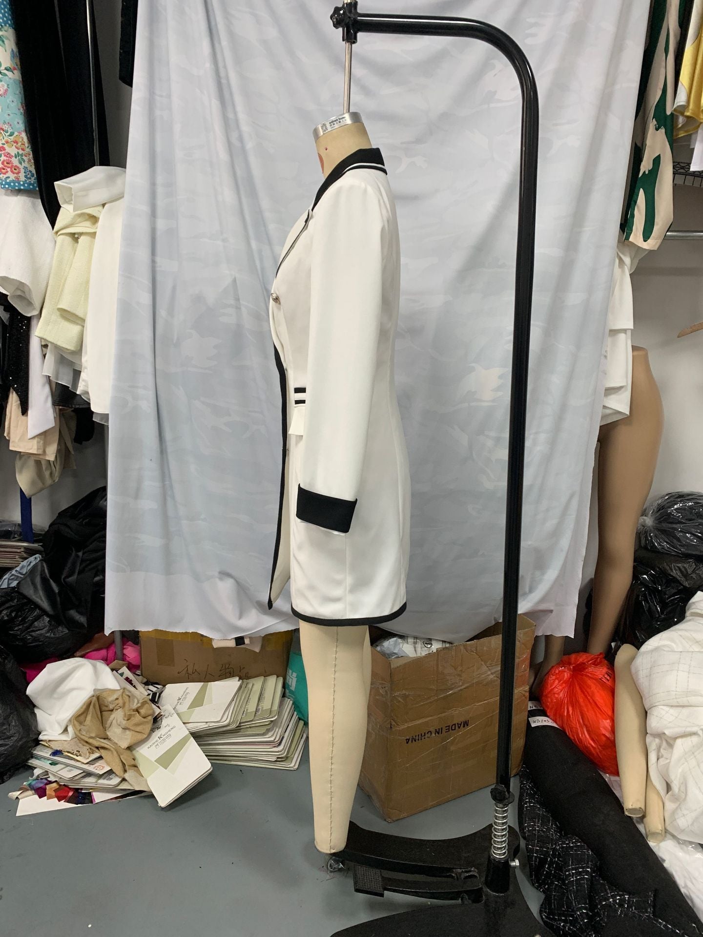 Women Fall Black and White Contrast Color Dress 6