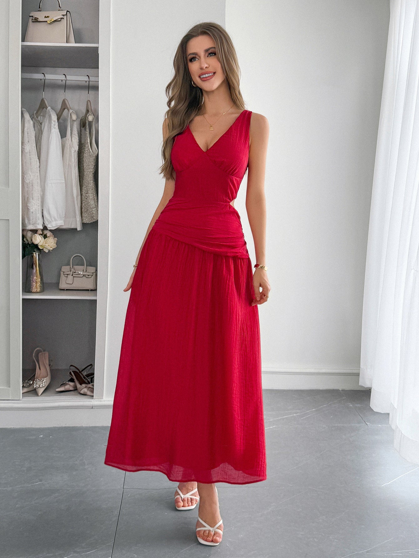 Elegant Holiday Deep V-Neck Maxi Dress for Summer 3