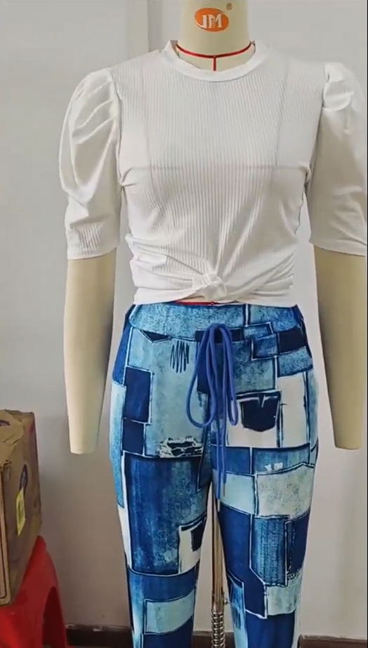 Women Casual Chic Top and Printed Pants Two-piece Set 15