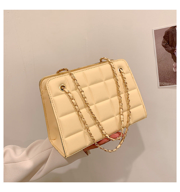 Women Retro Chain Solid Shoulder Bag 25