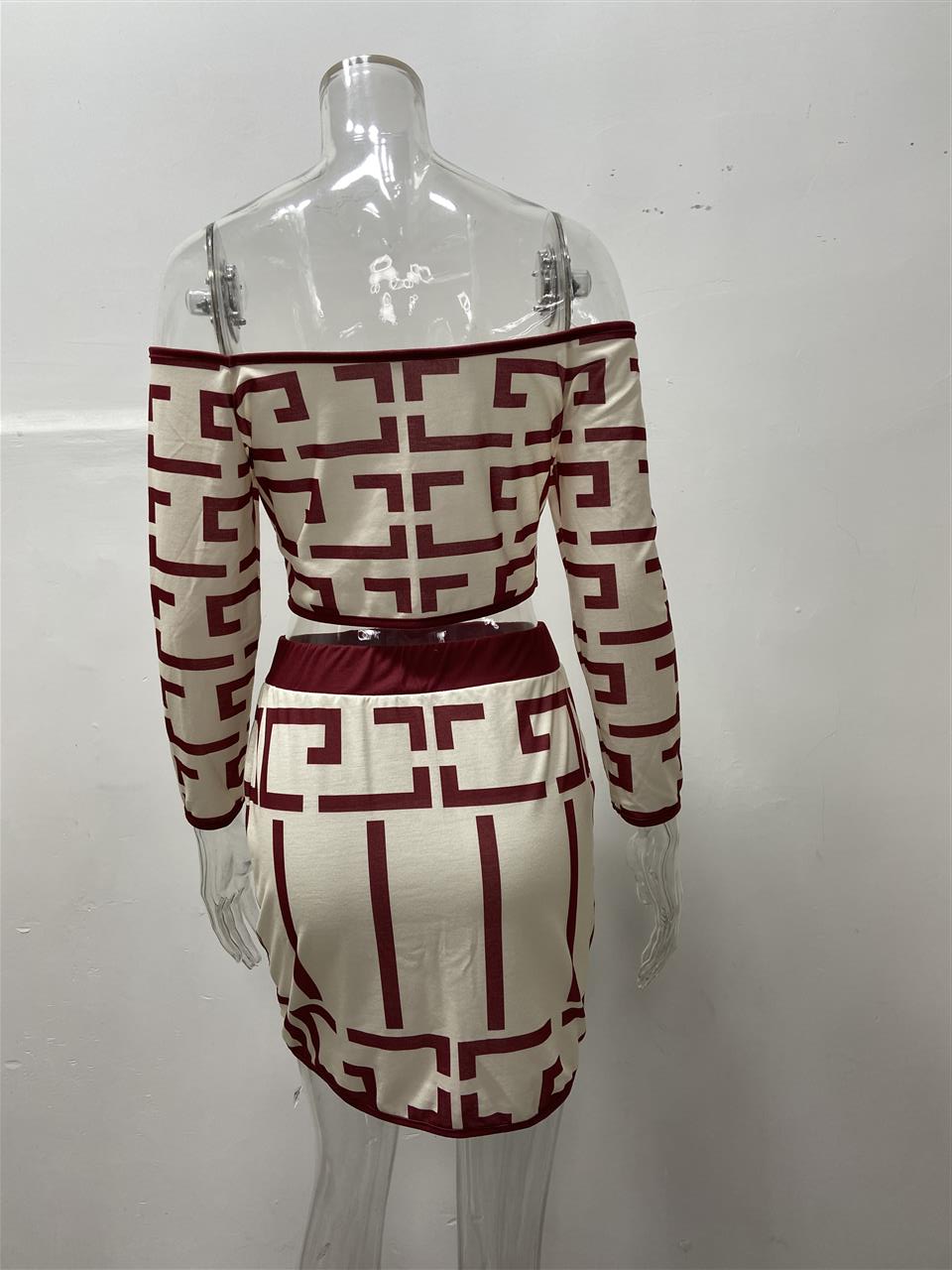 Sexy Geometric Print Casual Long-Sleeved Top And Skirt Two-Piece Set For Women 22