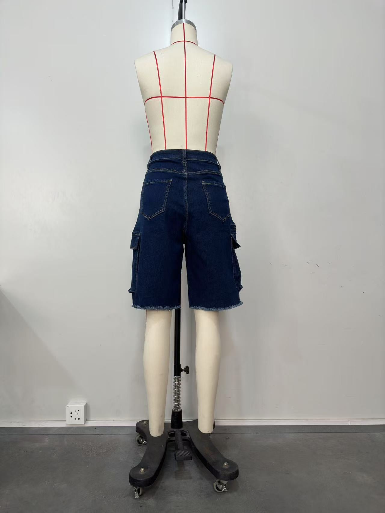 Women Ripped Cargo Denim Pants 16