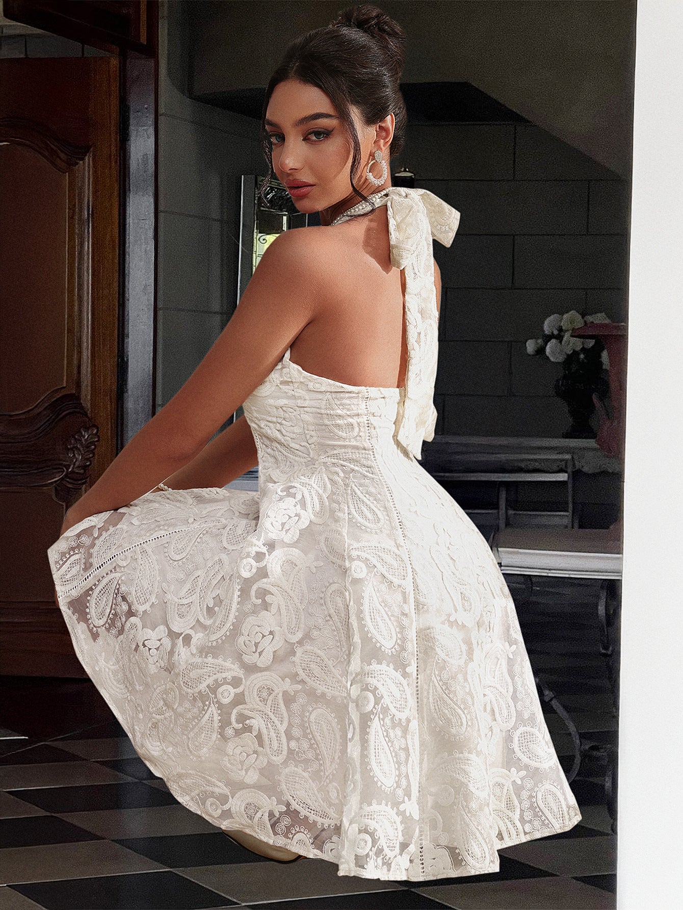 Spring/Summer Women's Elegant Halter-Neck Mesh Dress