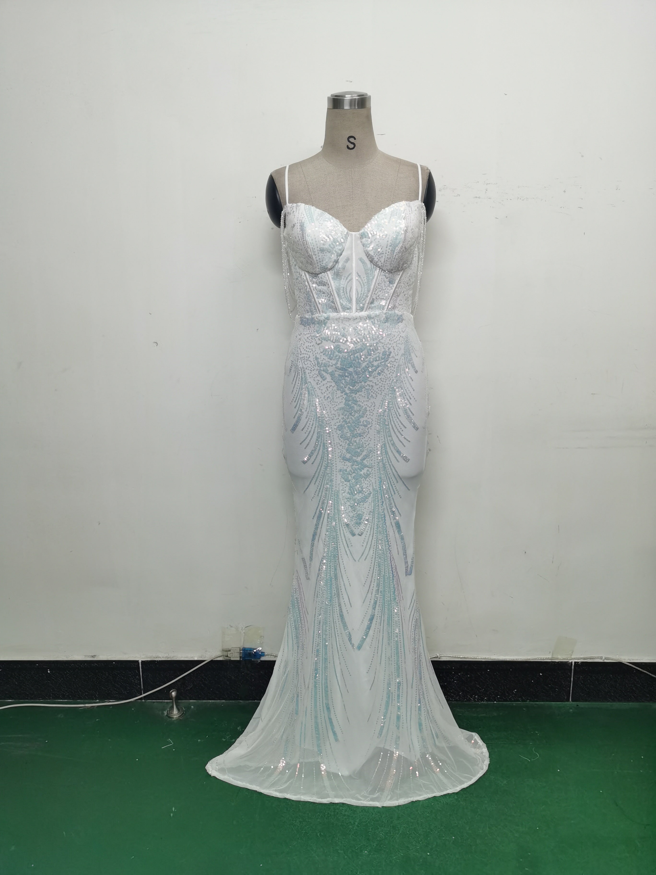 Fishbone Slim Waist Sexy Rhinestone Chain Strap Evening Dress 38