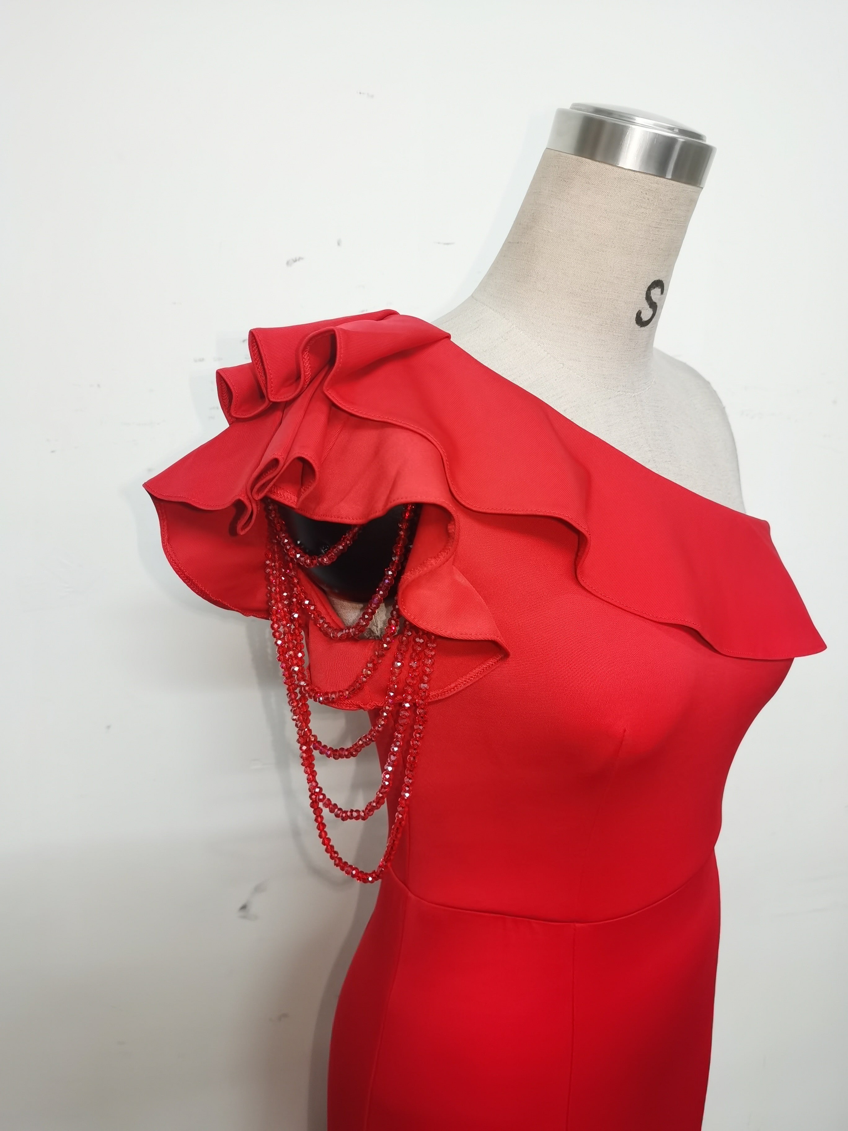 Women Beaded One-shoulder Slash Shoulder Evening Dress 29