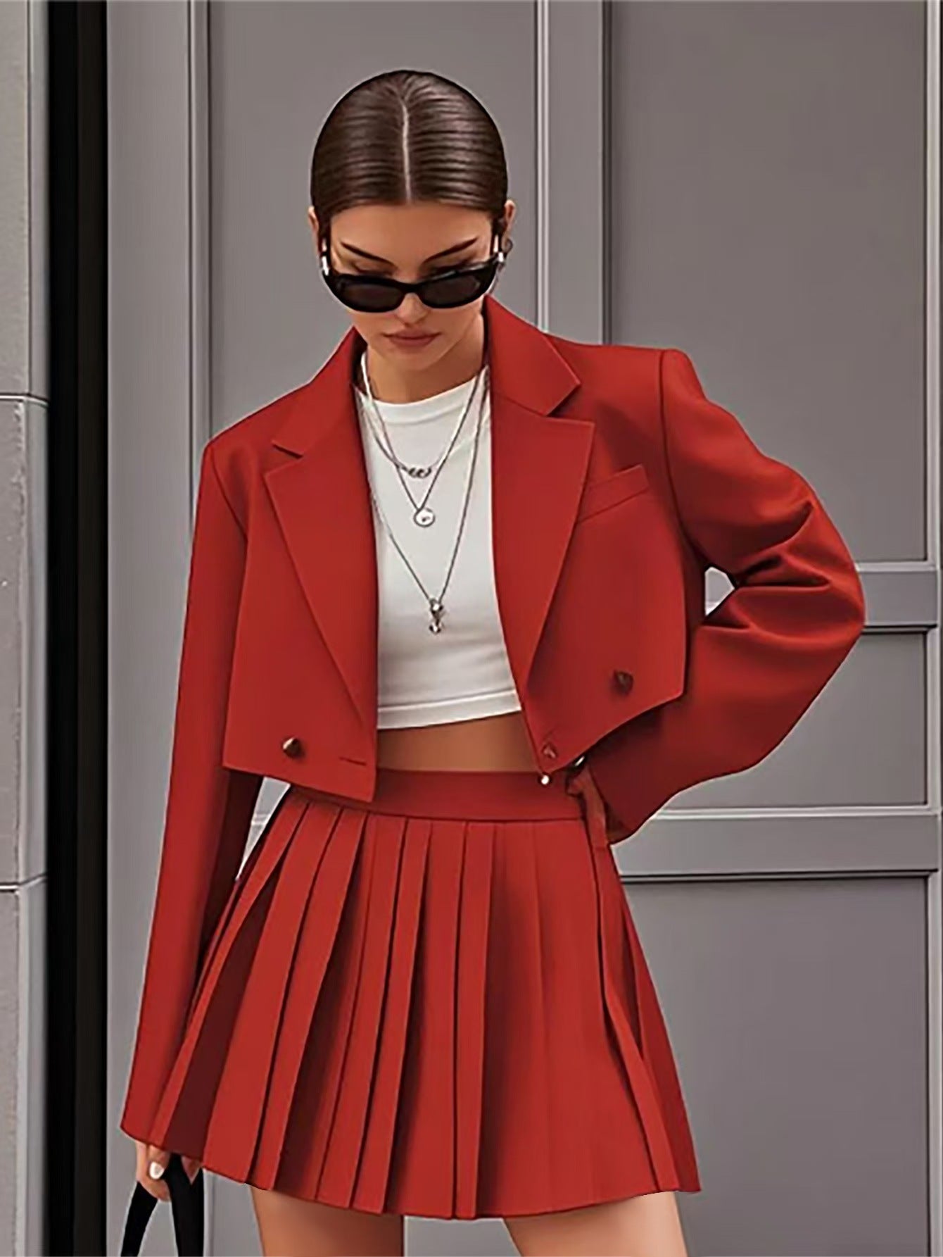 Spring and Summer Fashion Women's Short Blazer Pleated Skirt Set 10