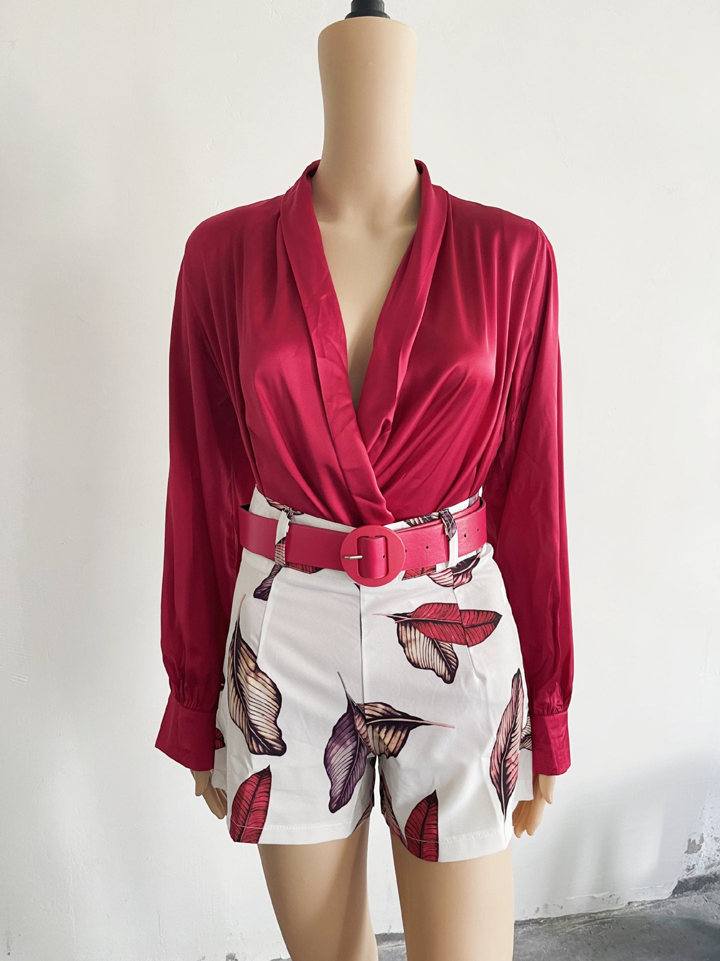 Spring Women's Casual Suit V-Neck Long Sleeve Solid Color Shirt Top Printed Shorts Two-Piece Set 6