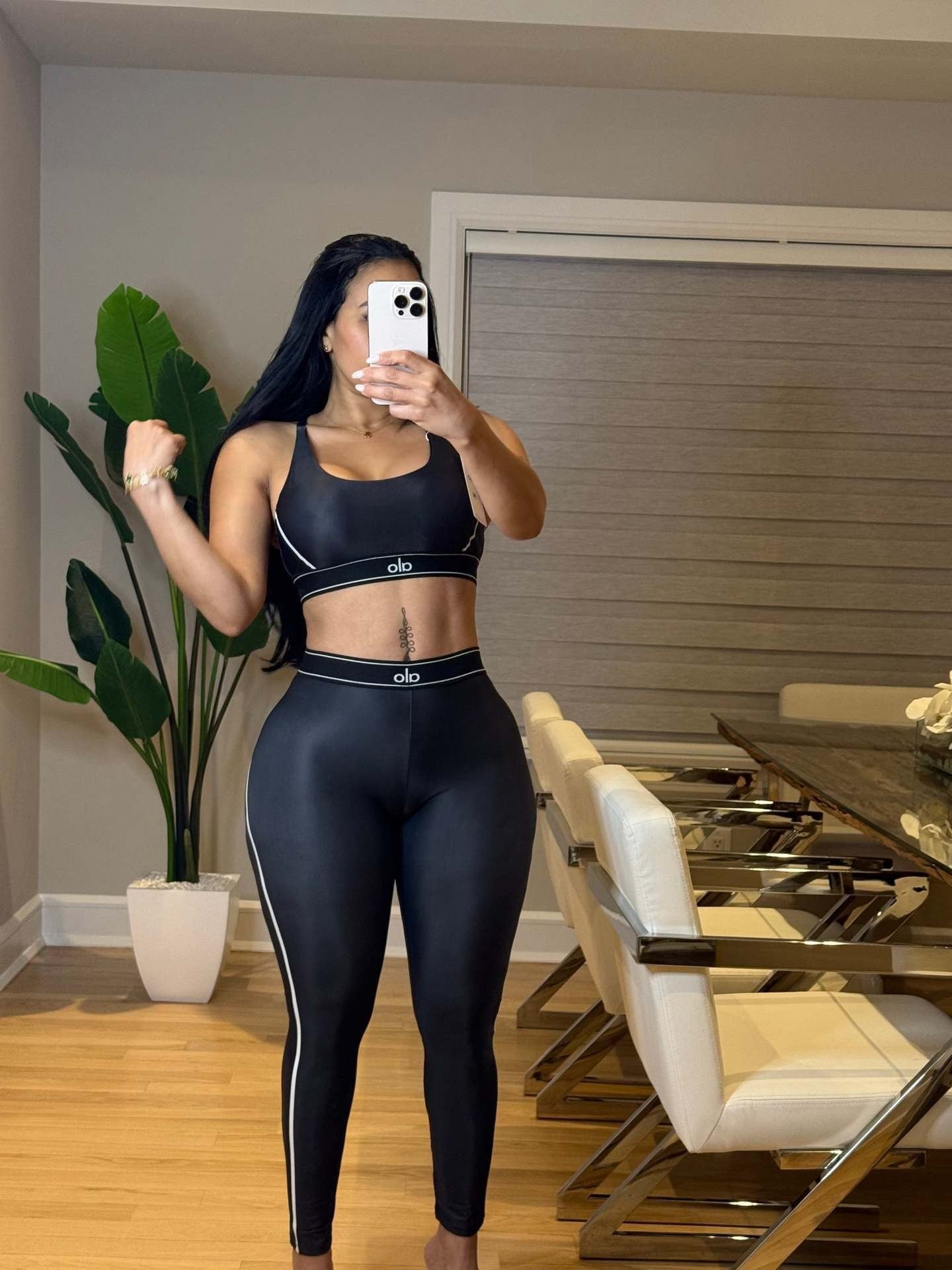 Solid Color Yoga Set Sports Bra High Waist Slim Fitness Leggings Set 6