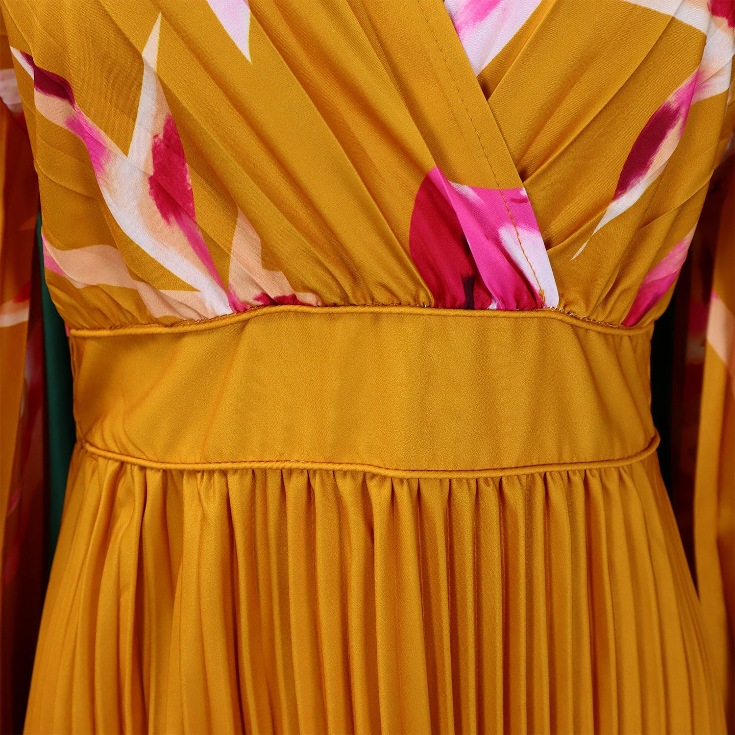 Women's V-Neck Long Sleeve Printed Pleated Chic Long Dress 23