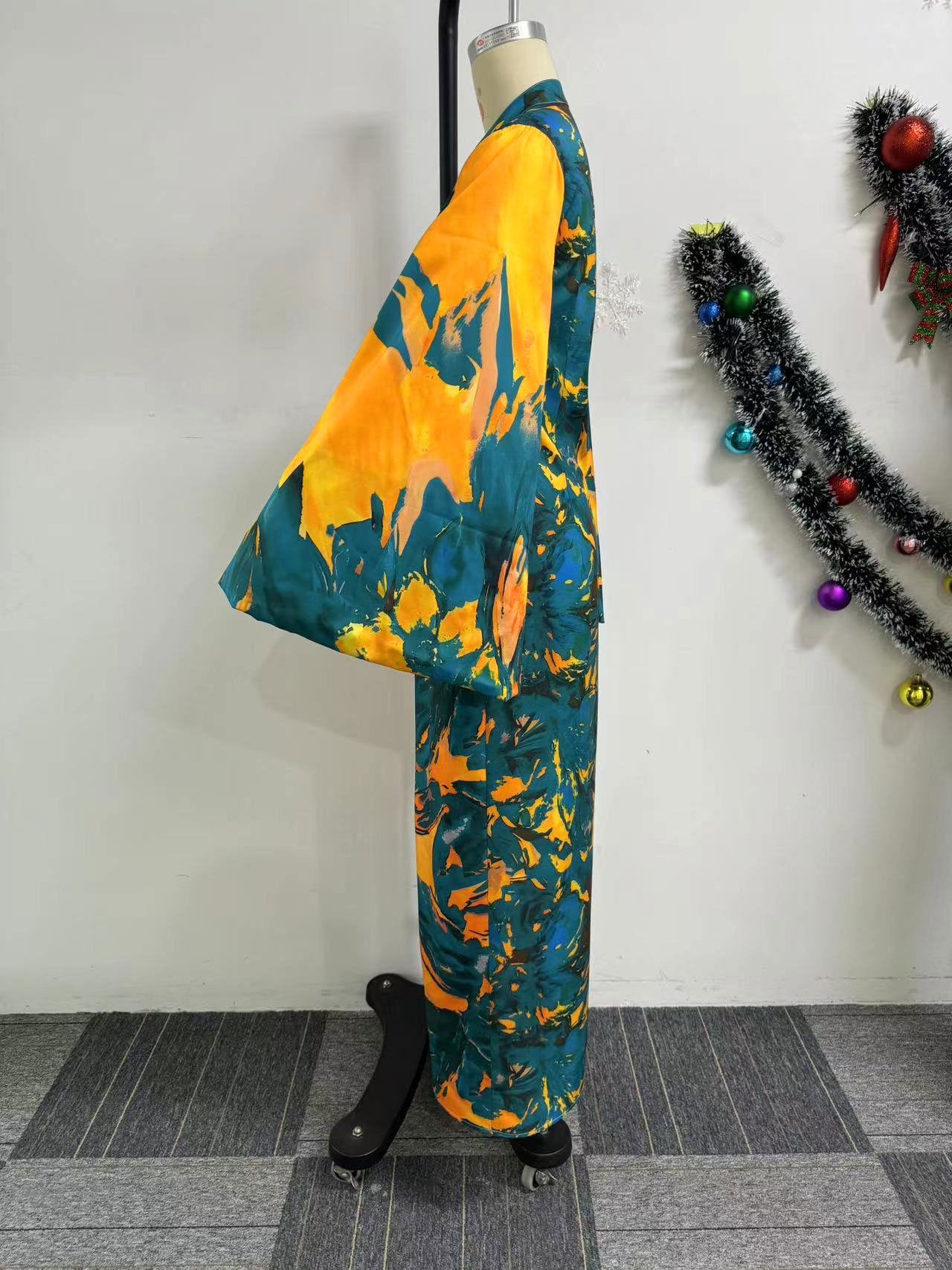 Printing Bell Bottom Sleeve V-Neck Slim Waist Long Dress 7