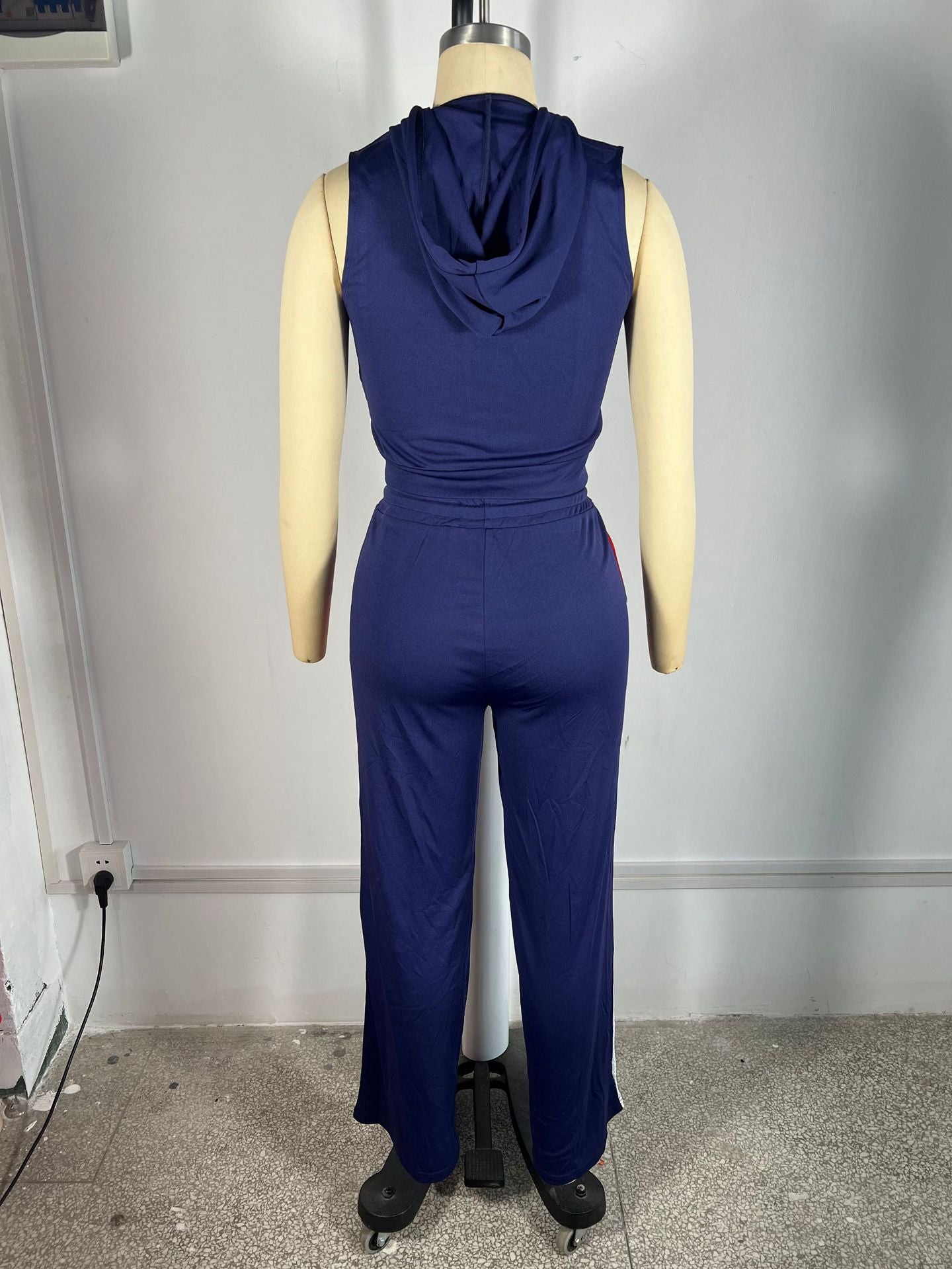 Women Patchwork hooded sleeveless top and trousers two-piece set 4