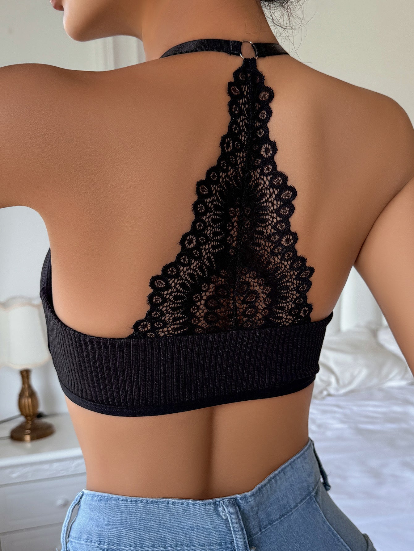 Women Lace Vest Bra with Adjustable Straps 5