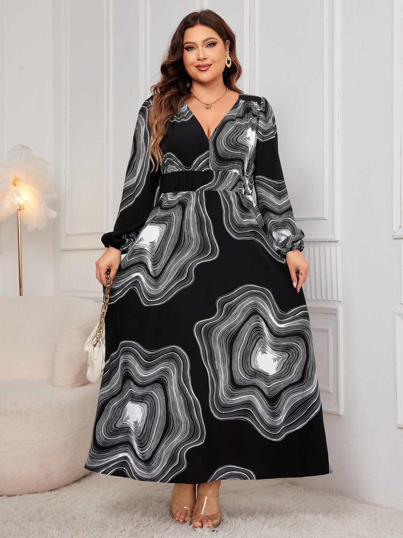 Printed Long-Sleeved V-Neck Loose Plus Size Dress 3