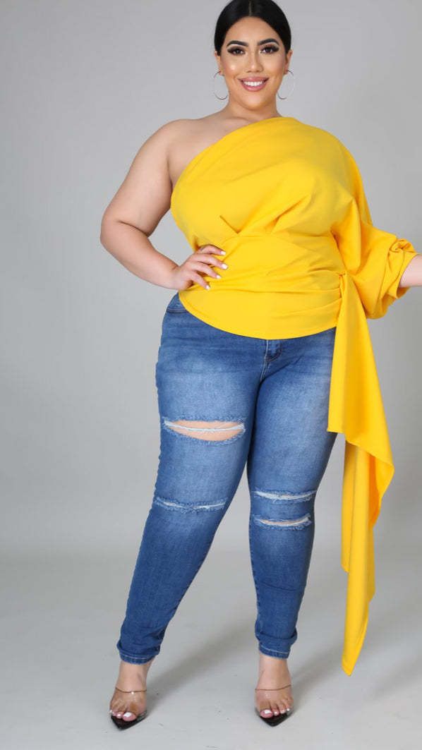 One Shoulder Long Sleeve Irregular Women's Top 15