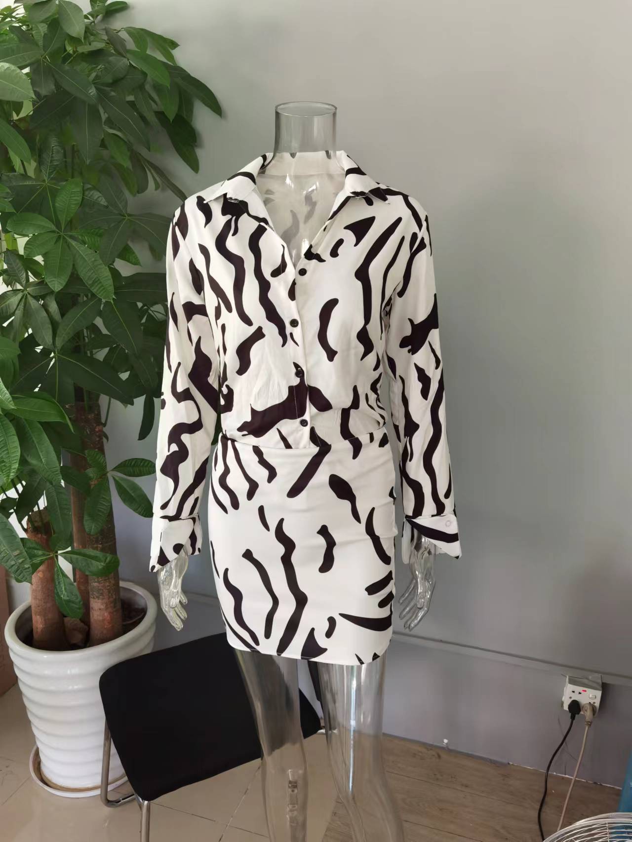 Creative Spring Street Hipster Women'S Fashion Casual Print Shirt And Skirt Two Piece Set 22