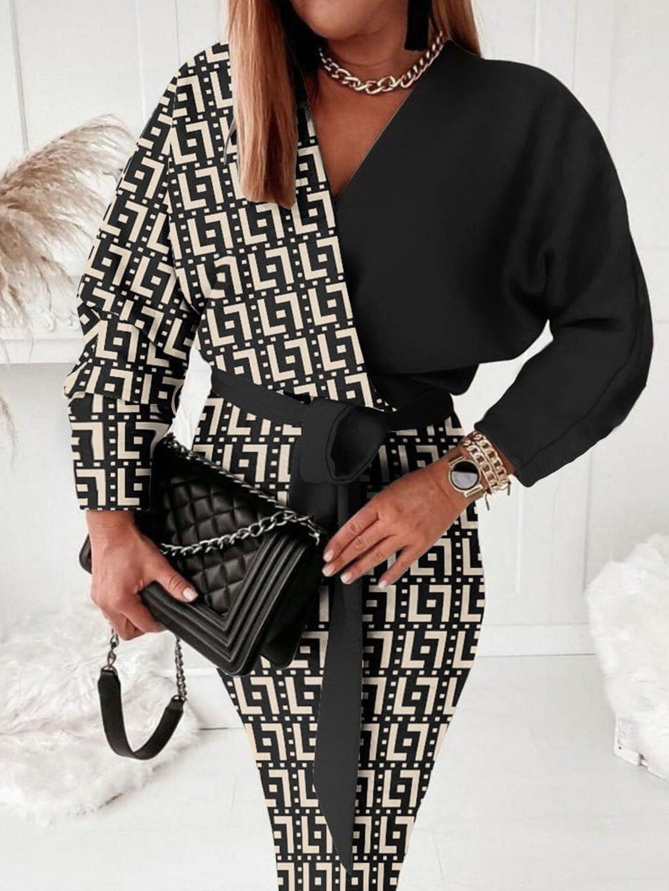 Women v-neck long-sleeved lace dress