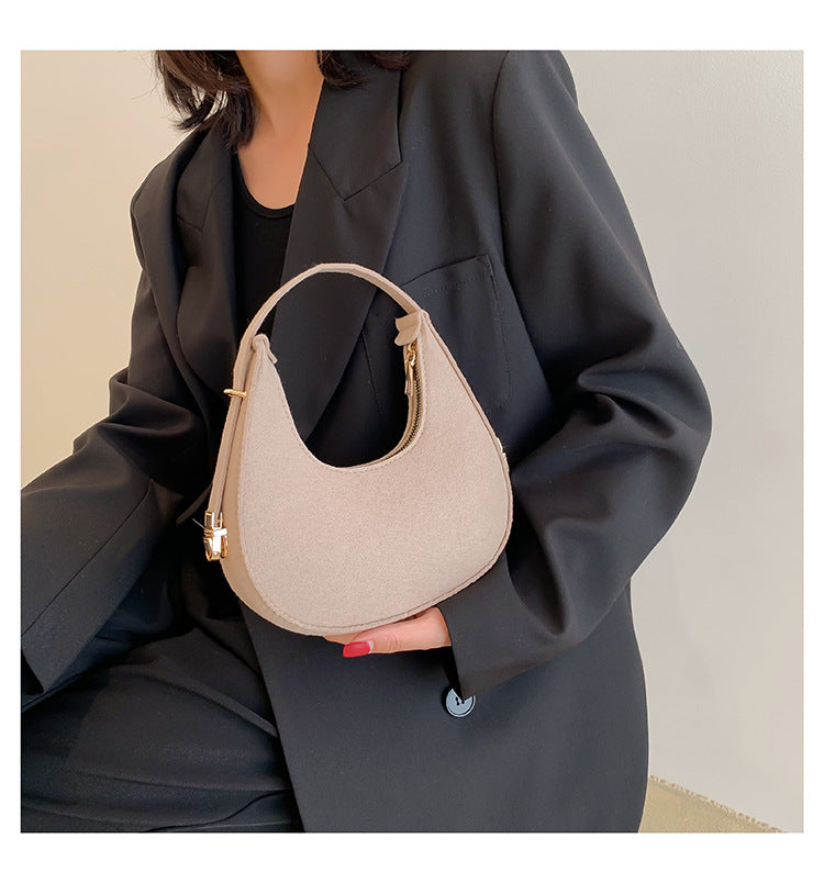 Baguette bag women's spring fashion retro felt creasing crocodile pattern underarm bag women's shoulder bag 38