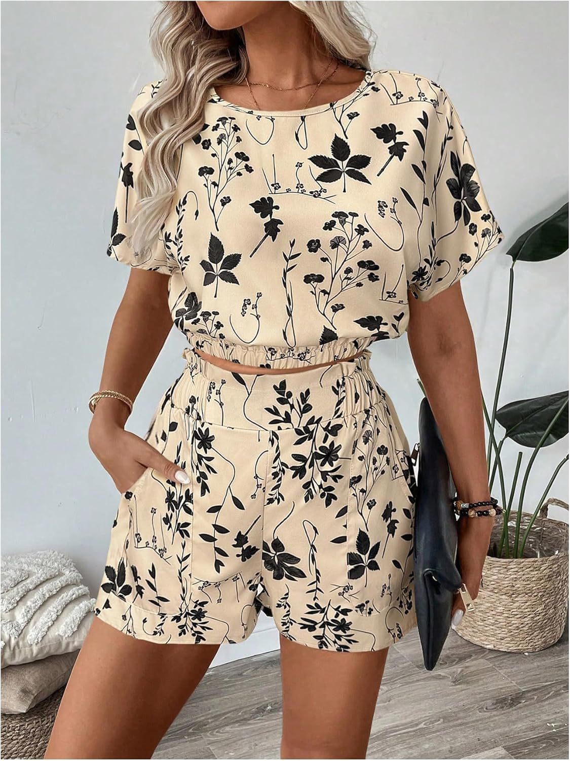Women Summer printed Casual shirt shorts Two Piece Set 4