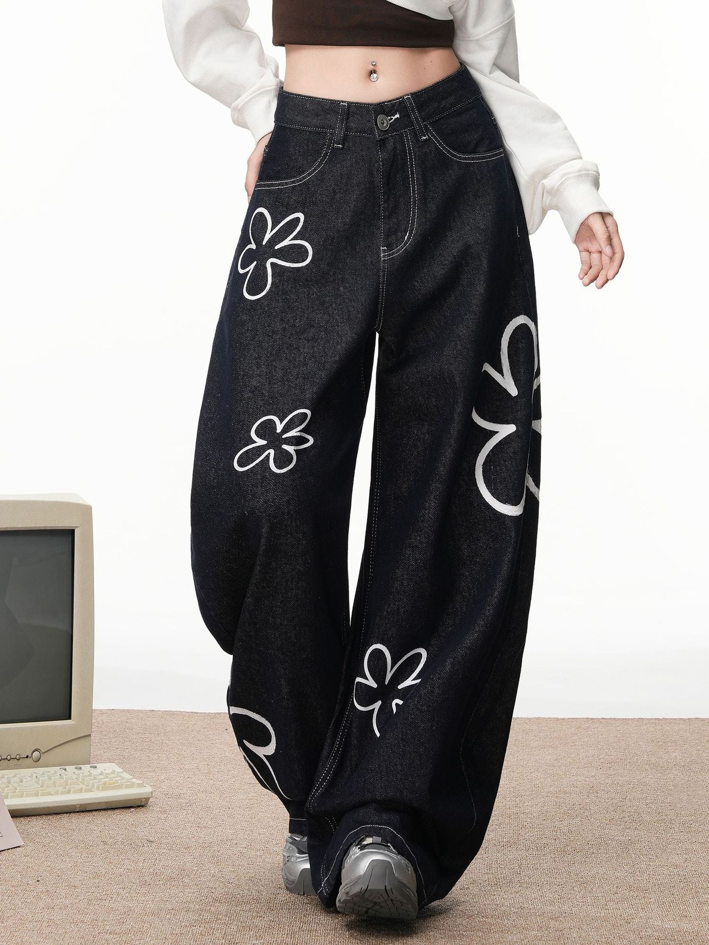Women American Striped Floral Print Denim Pants 3