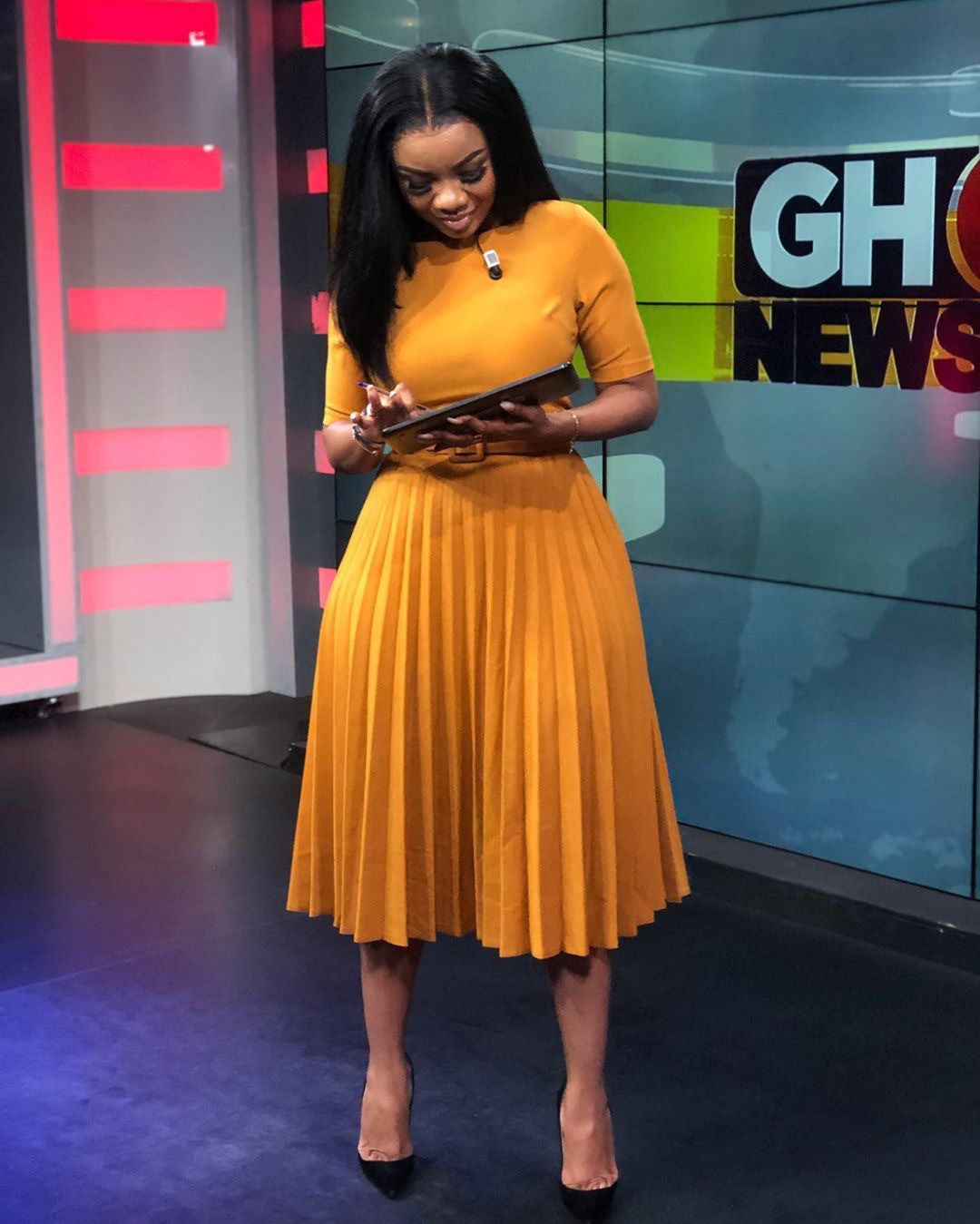 Plus Size Women Summer Short Sleeve High Waist Pleated Dress 3