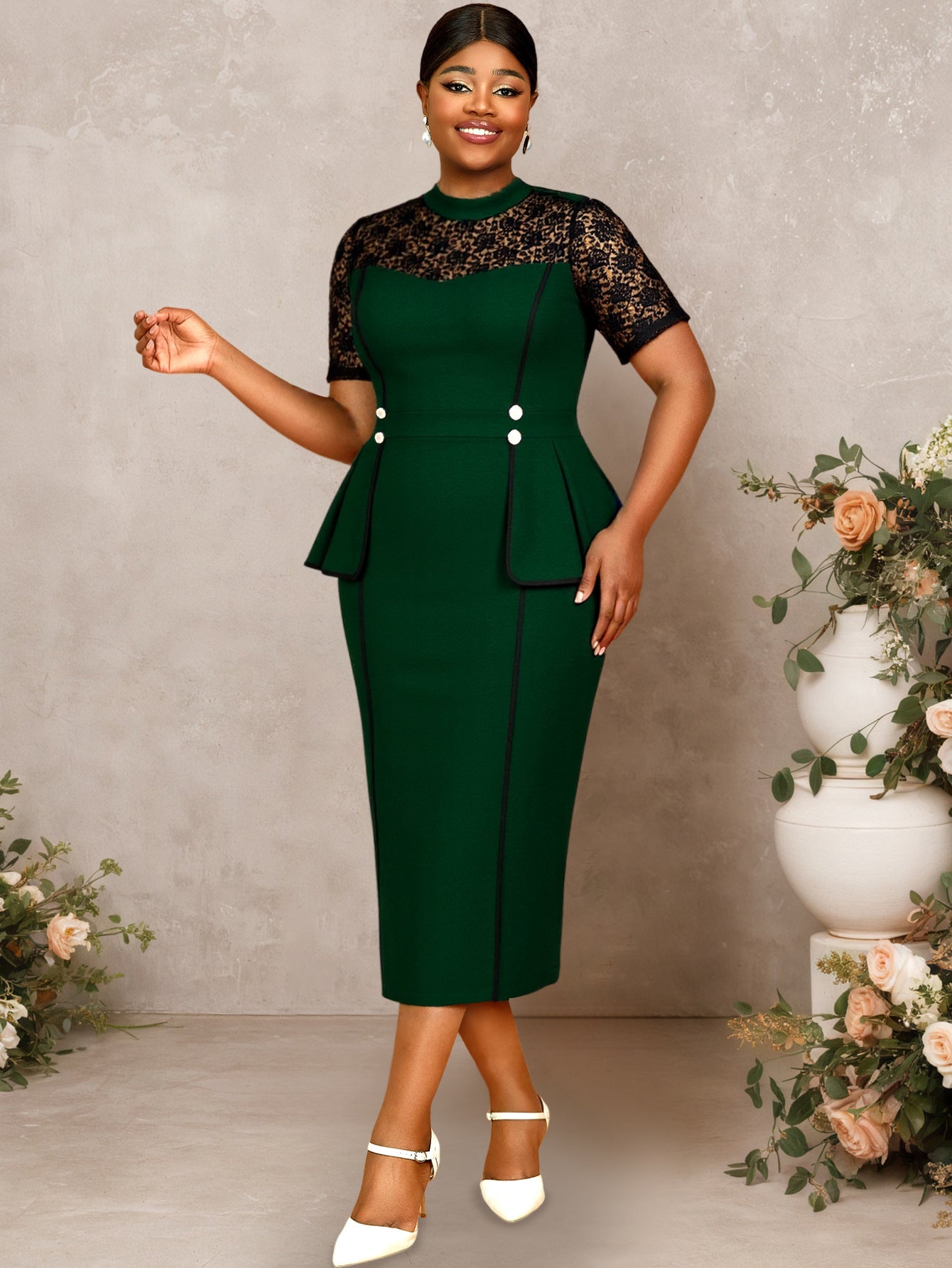 Plus-Size Women Dark Green Patchwork Knitted Lace Short-Sleeved Bodycon Dress 4