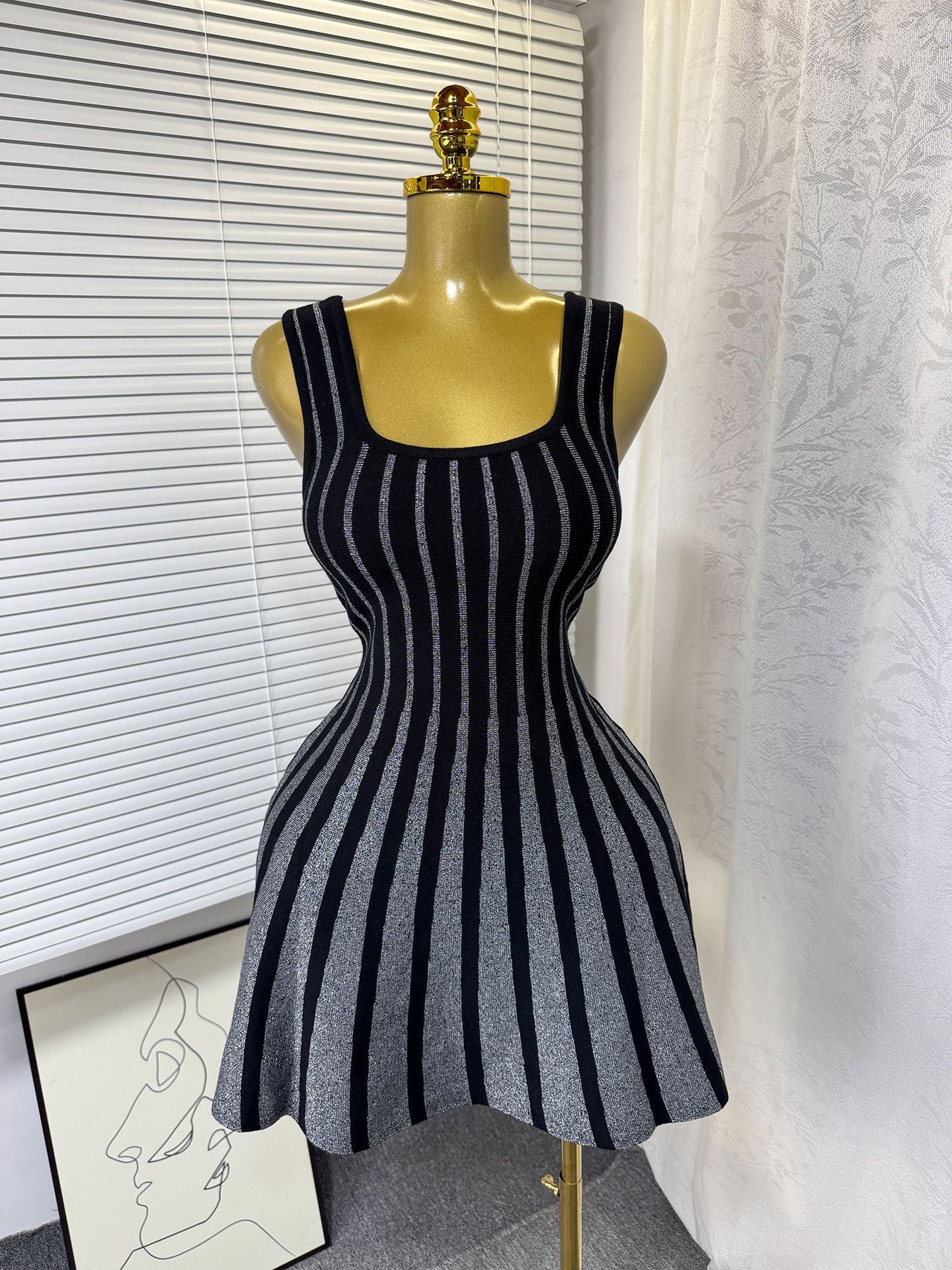 Chic Elegant Stripes Slim Waist Strap Knitting A-line Short Dress for Women 4