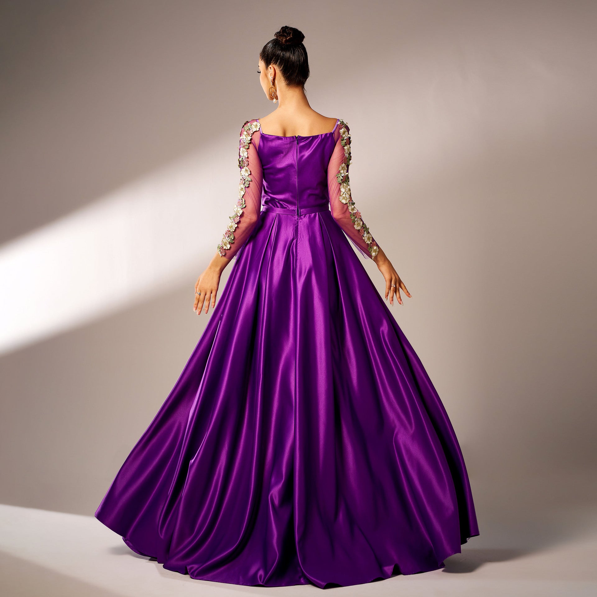 Women long-sleeved square neck Formal Party applique evening dress 4