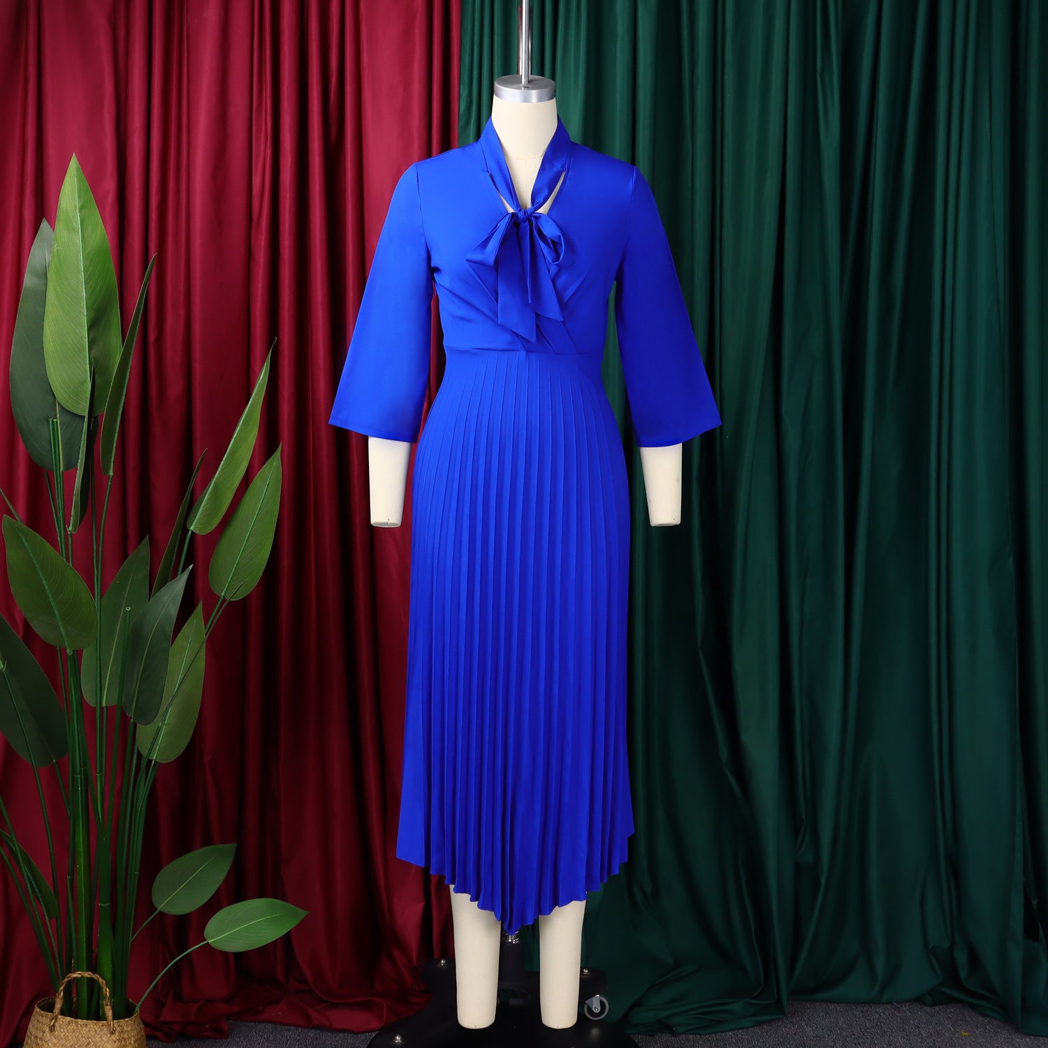 Women 3/4-sleeve tie dress with irregular pleats 16