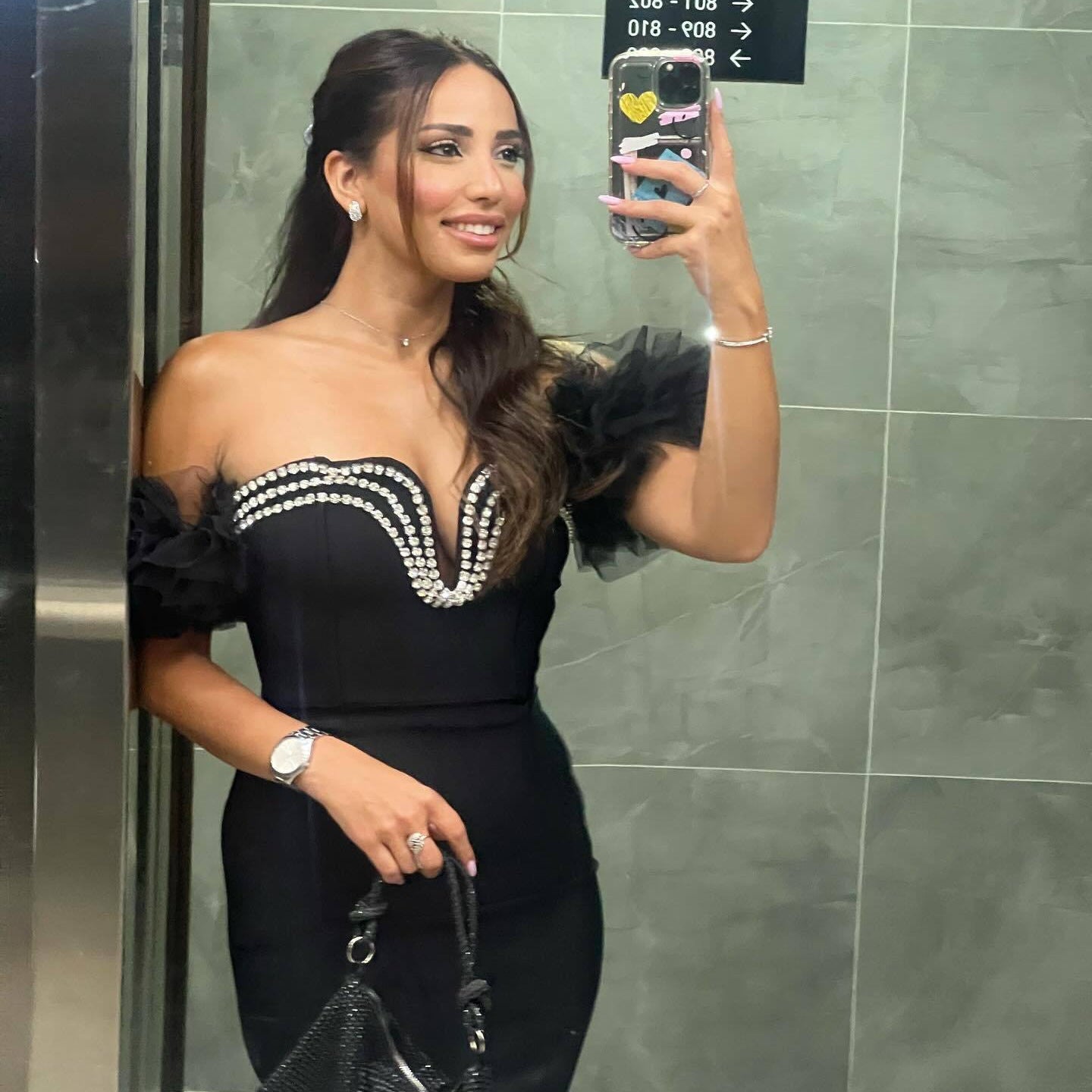 Women jacquard backless wrapped chest v-neck Beaded Maxi dress 3