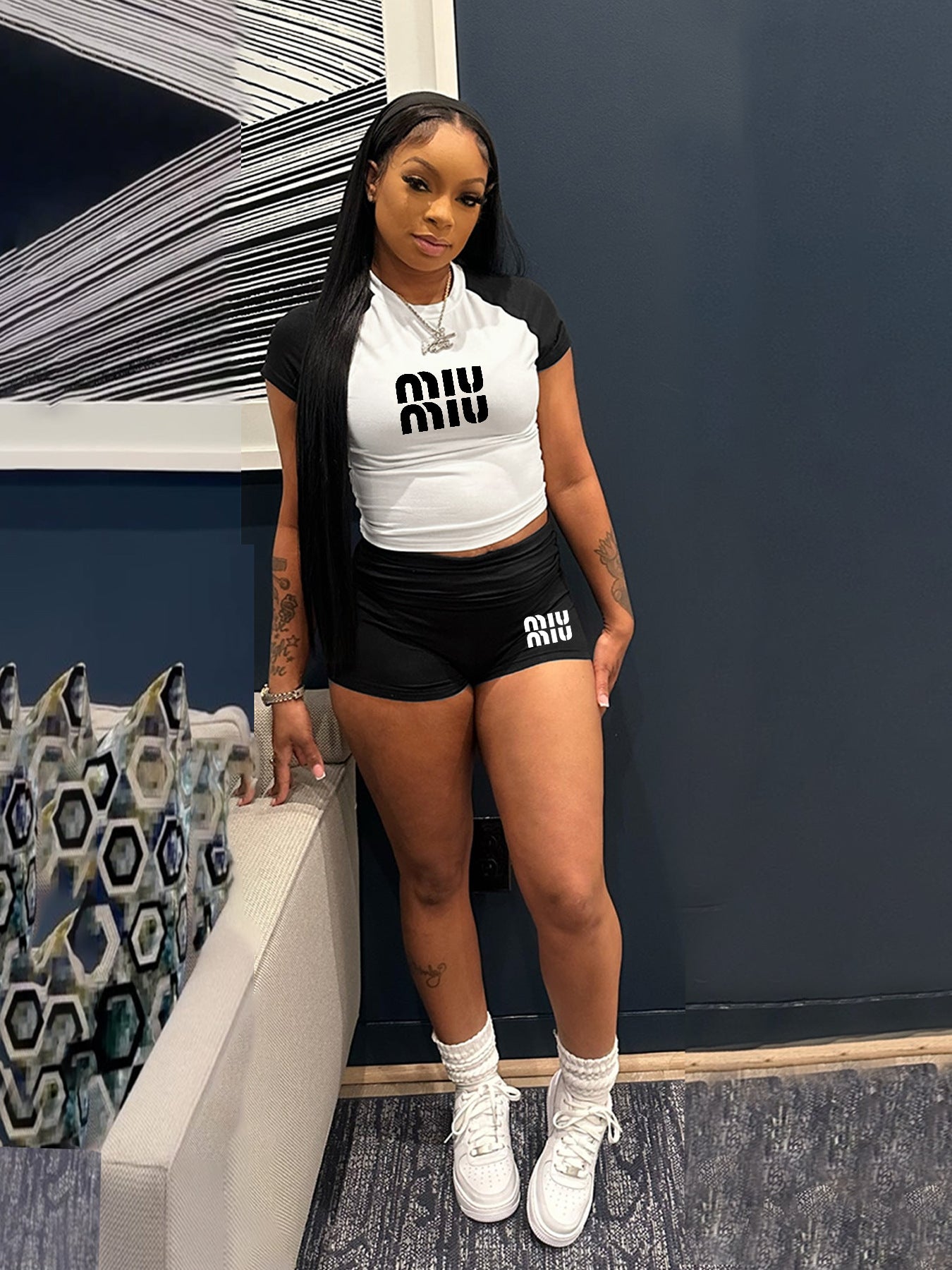 Women street raglan contrast short-sleeved top and shorts casual sports set 3