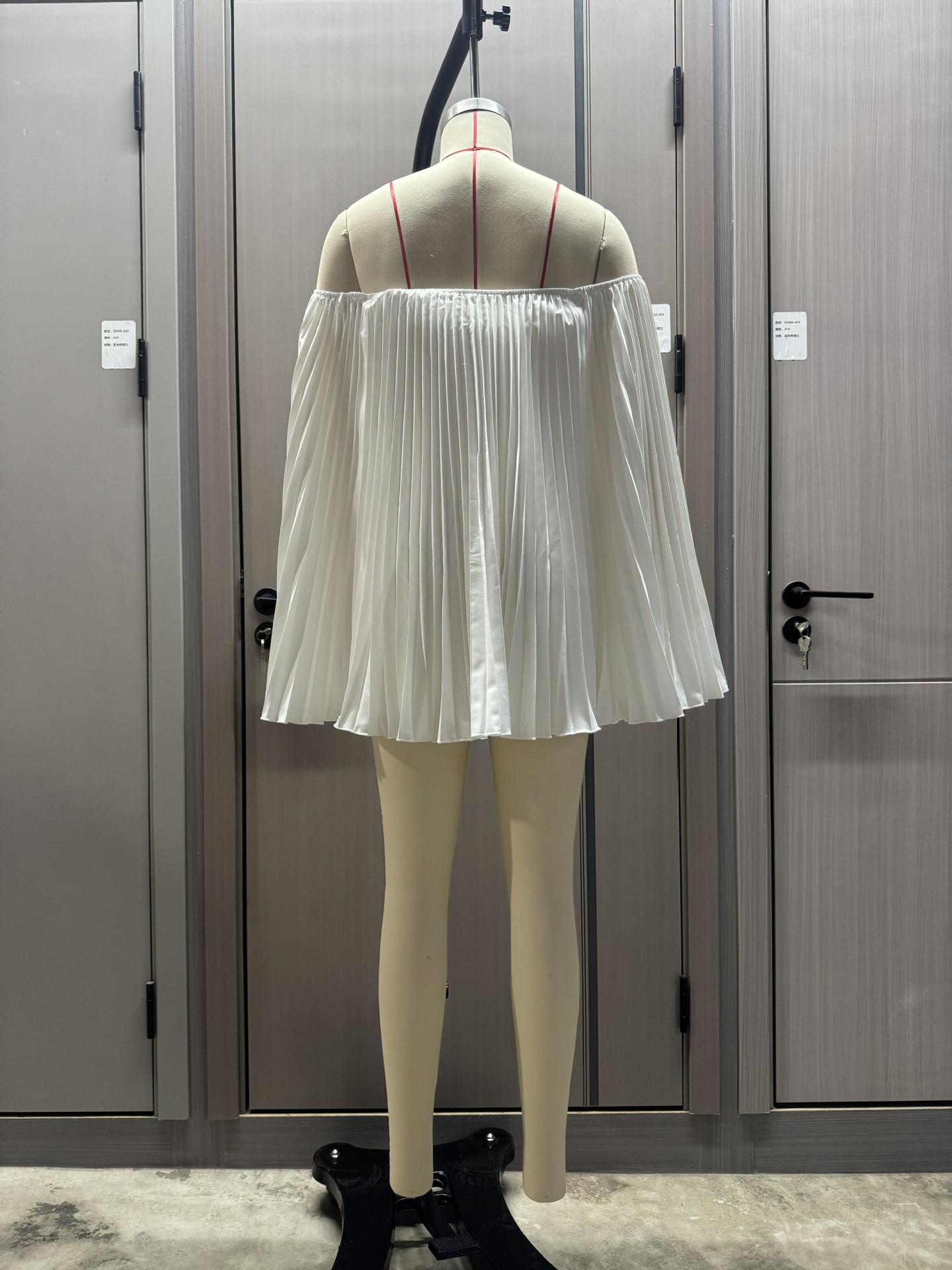 Women Summer Pleated Off-Shoulder Top and Shorts 2-Piece Set 21