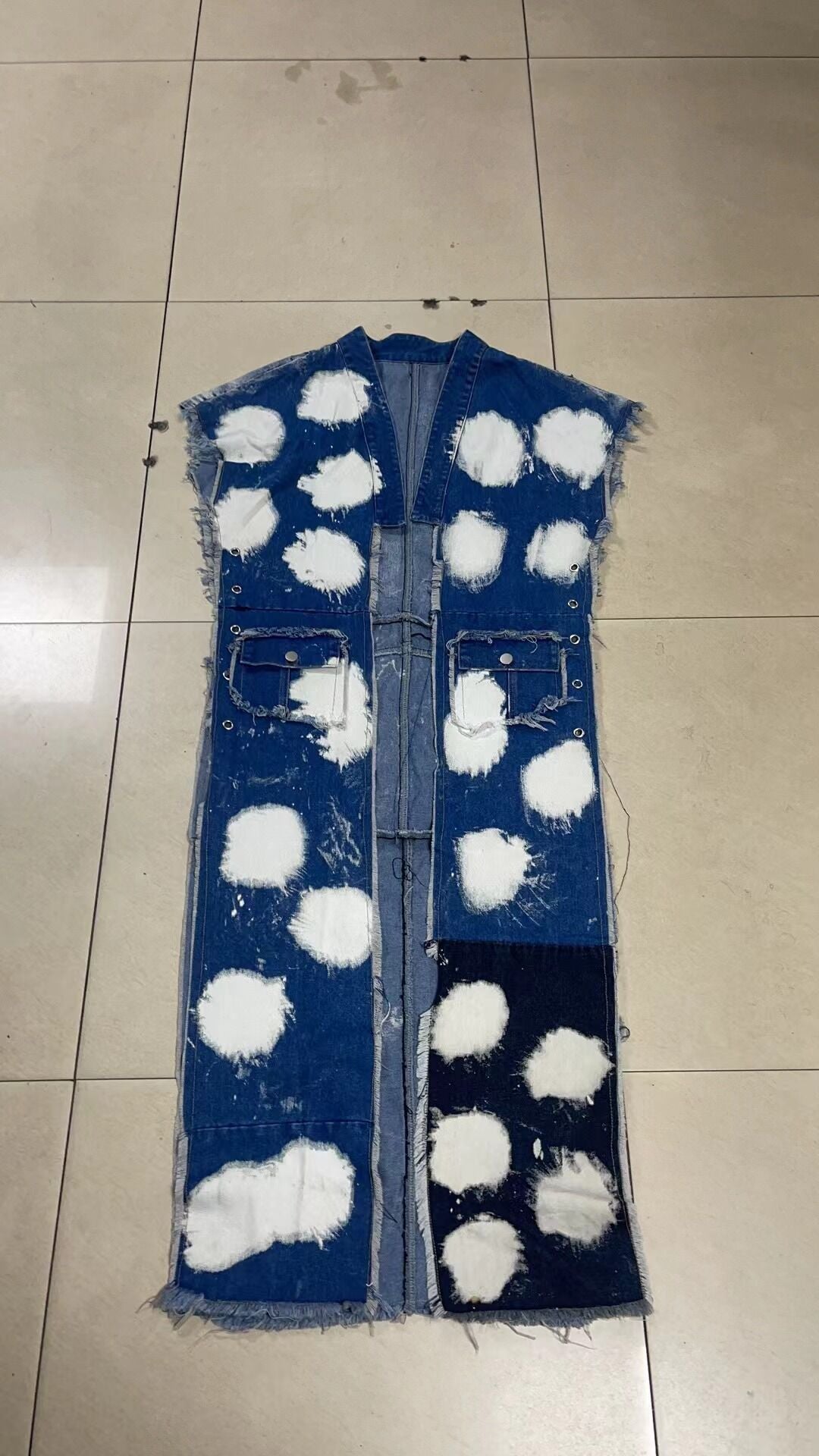 Autumn And Winter Fashion Washed Patchwork Chain Denim Jacket For Women 8