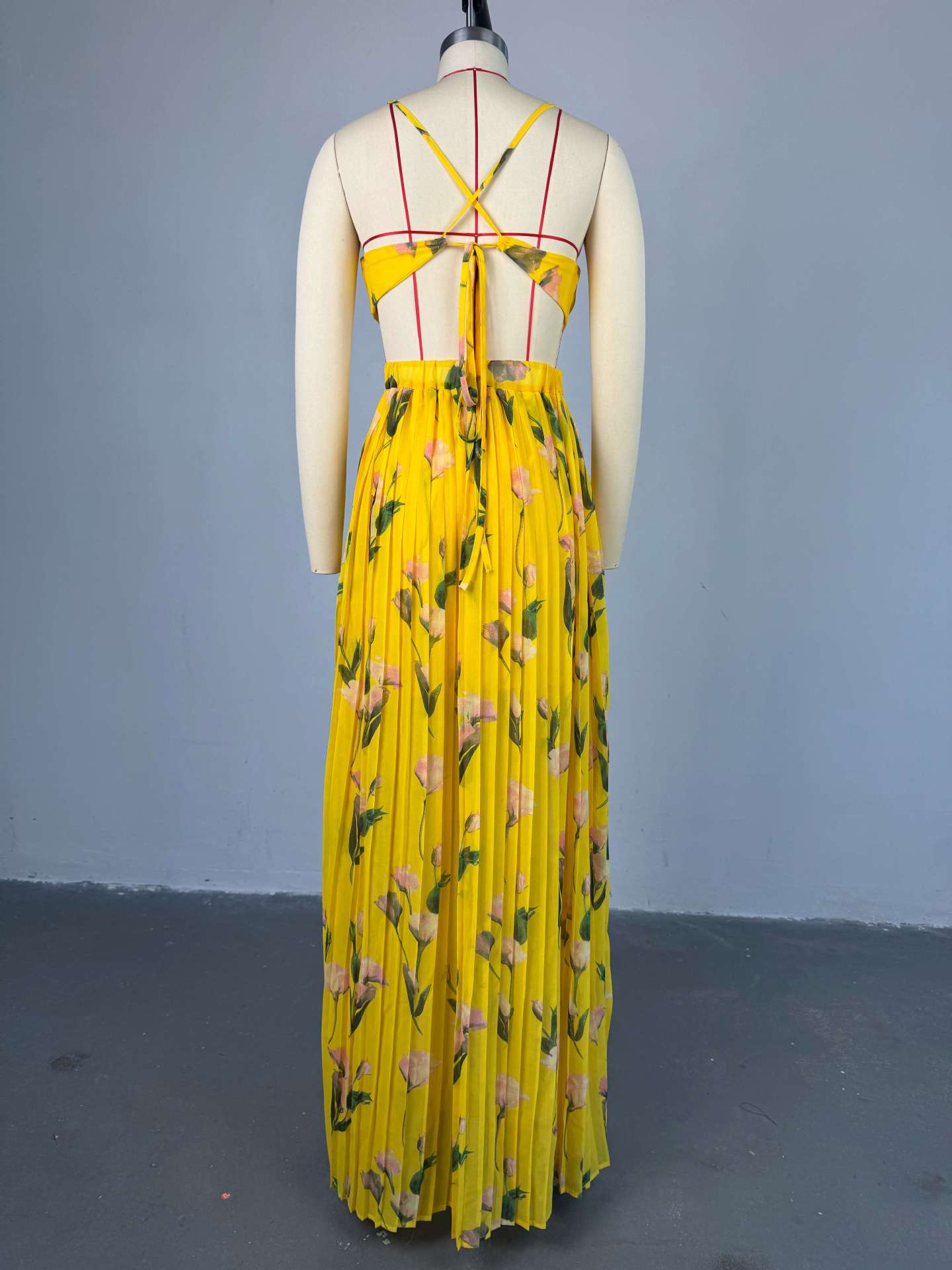 Women Summer Printed V-Neck Suspender Pleated Dress 5