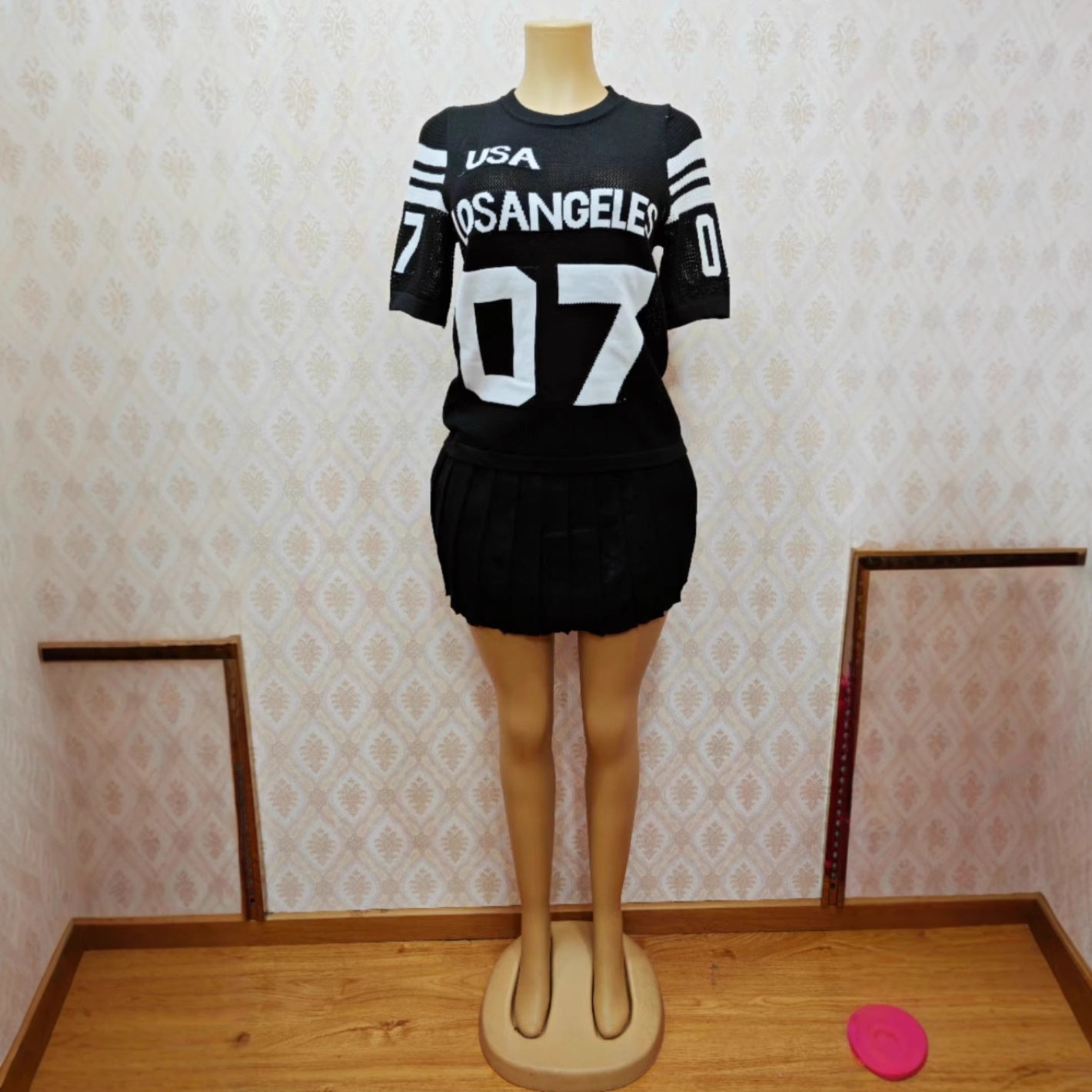 Women’s Summer Fashion Casual Short-Sleeve Knitted pleated Skirt Two-Piece Set 4