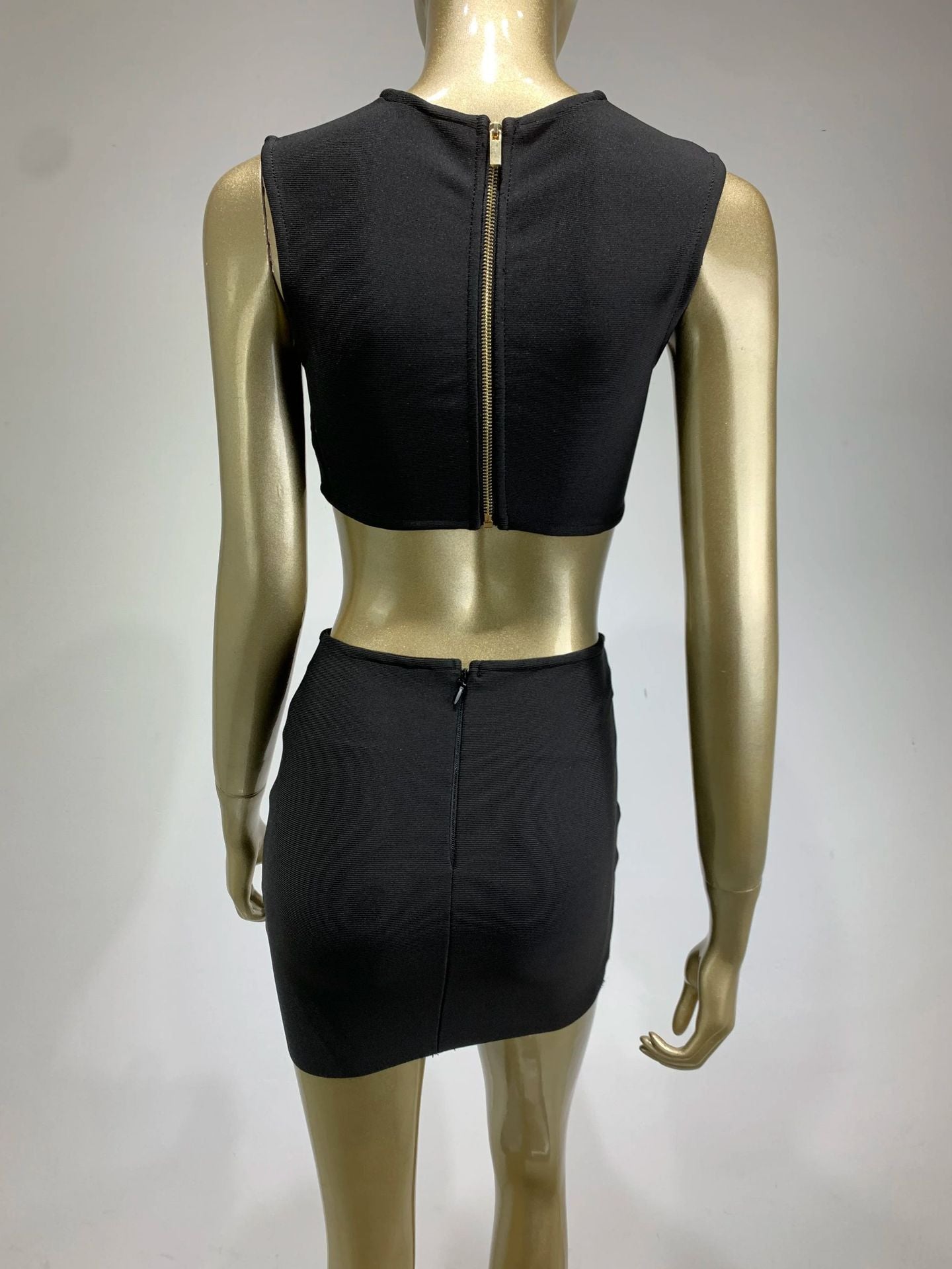 Women Sexy Embroidered Top and Bandage Skirt Two-piece Set 5