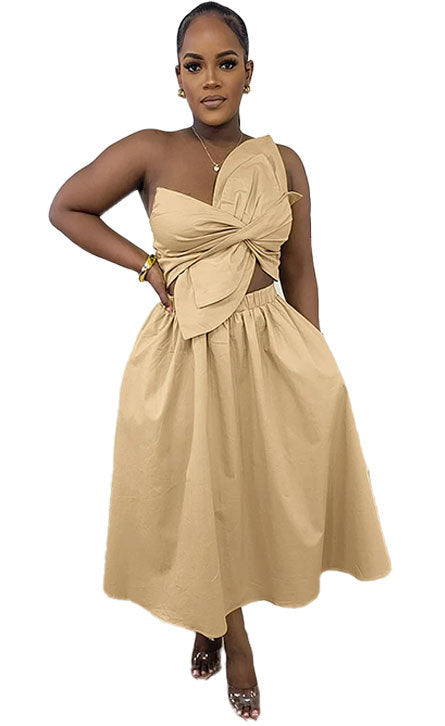 Sexy Solid Color One-Shoulder Petal Hollow Midi Dress 15