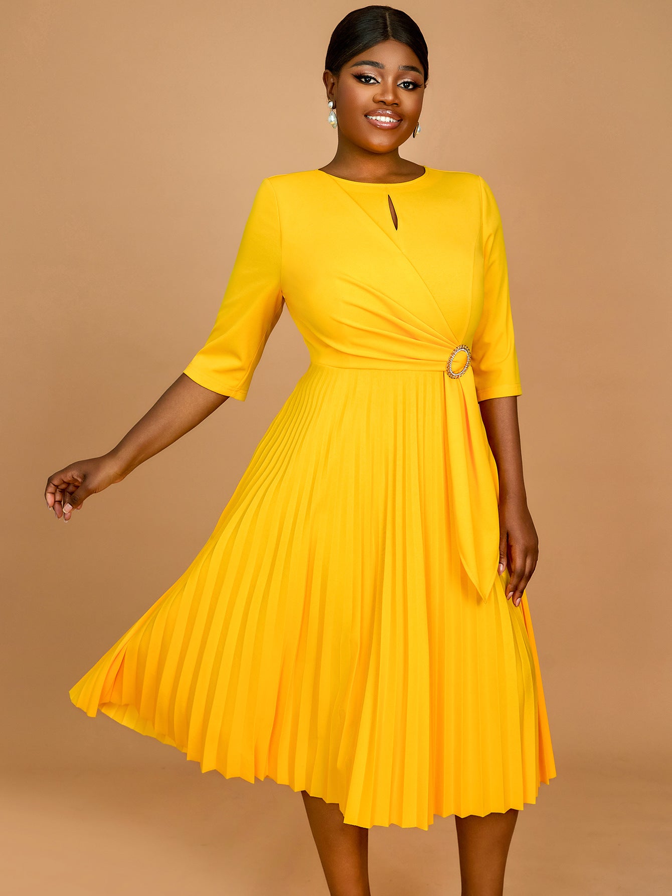 Women Round Neck Elegant Pleated Belt Dress 6