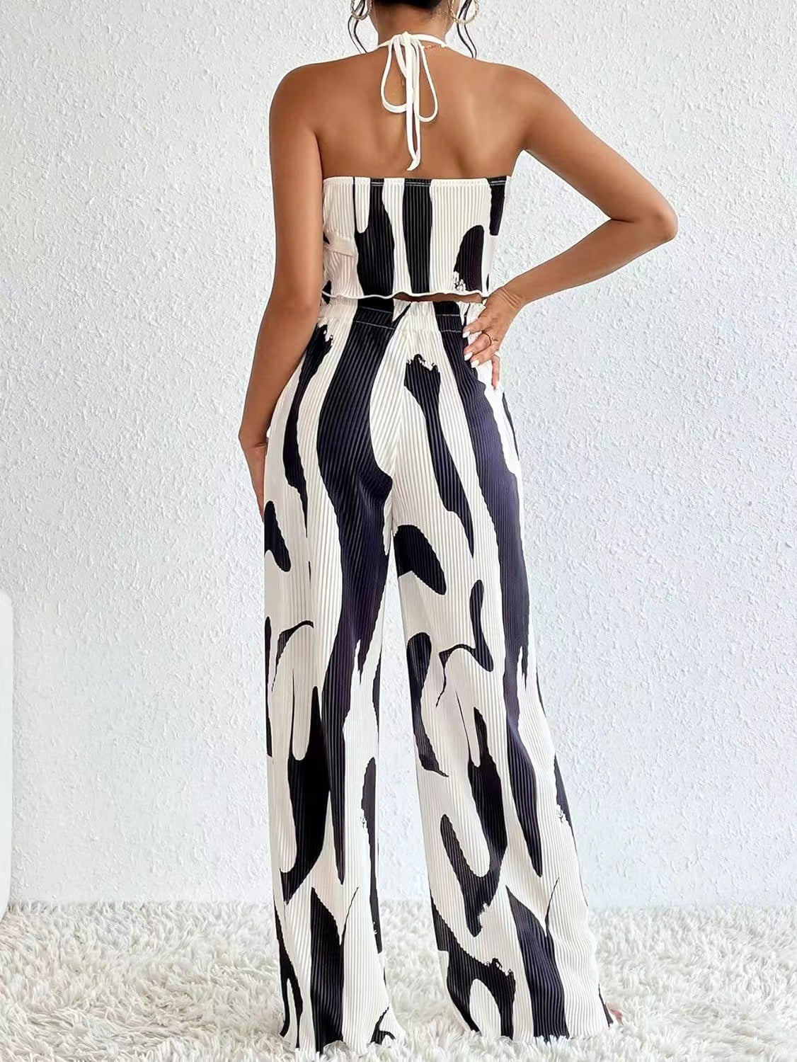 Women Summer Printed Halter Neck Wide Leg Pants Casual Two-piece Set 5